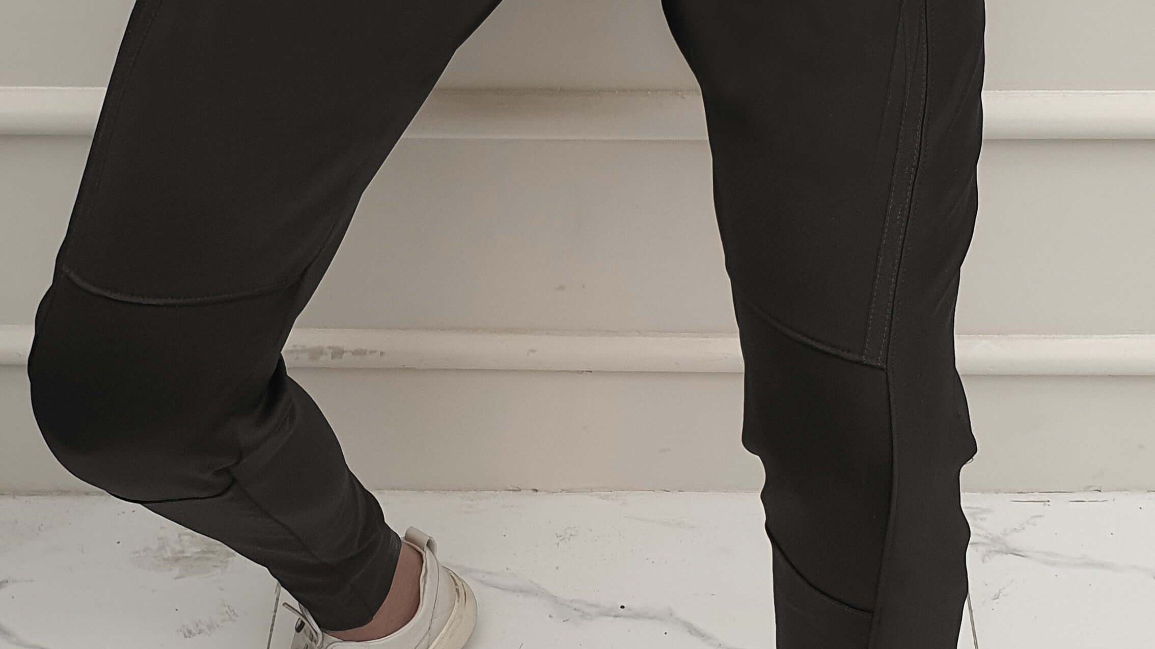 Perks Of Using Trousers For Gents During Your Work-Out