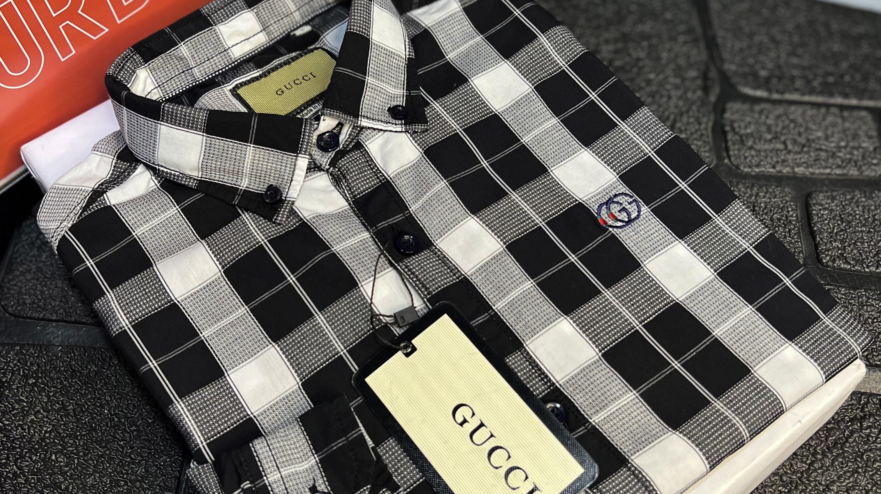 How to dress up for casual/party season?