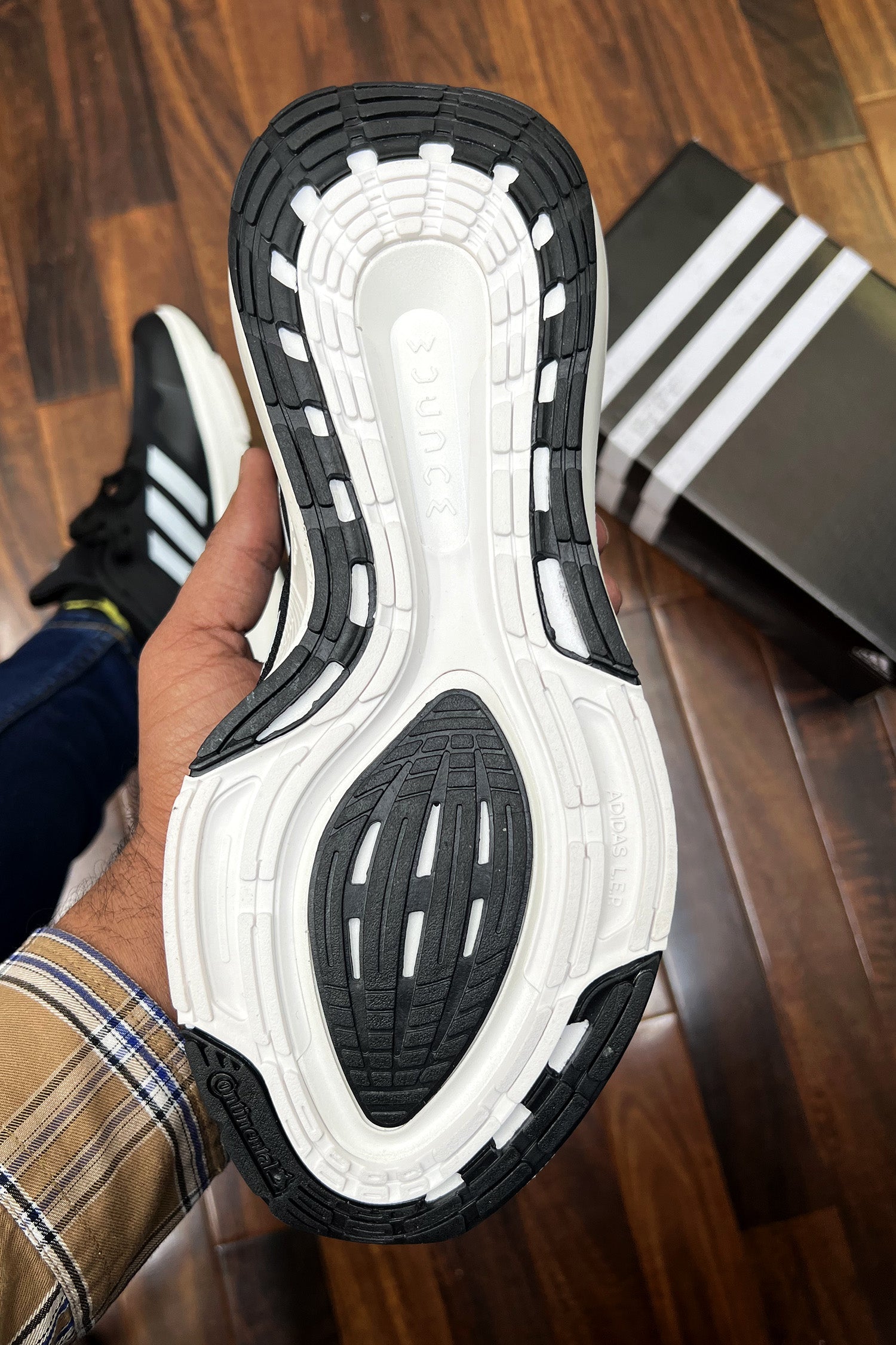Adds Running Men Sneakers Black&White