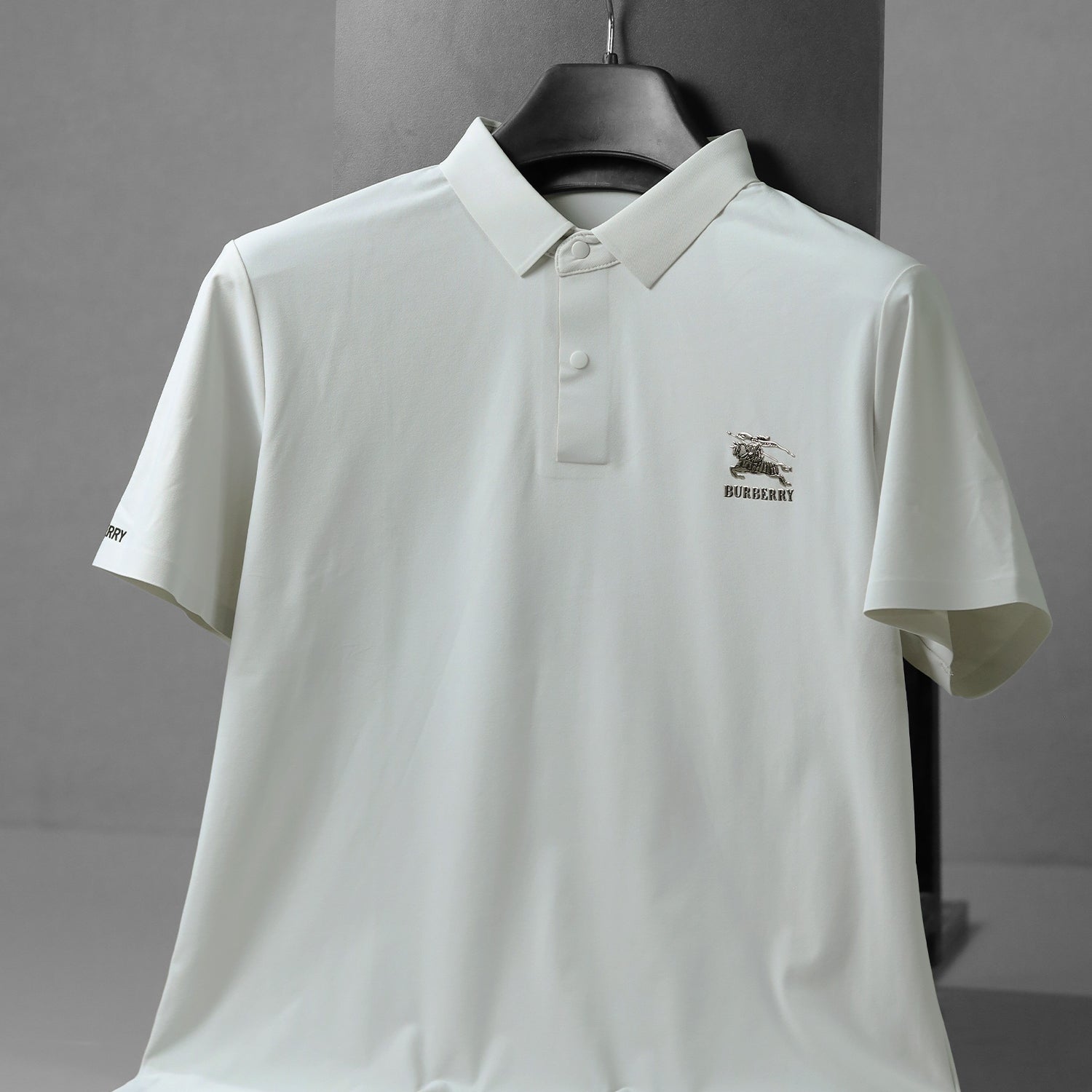 Burbry Modern Fit Performance Imp Dry-Fit Polo