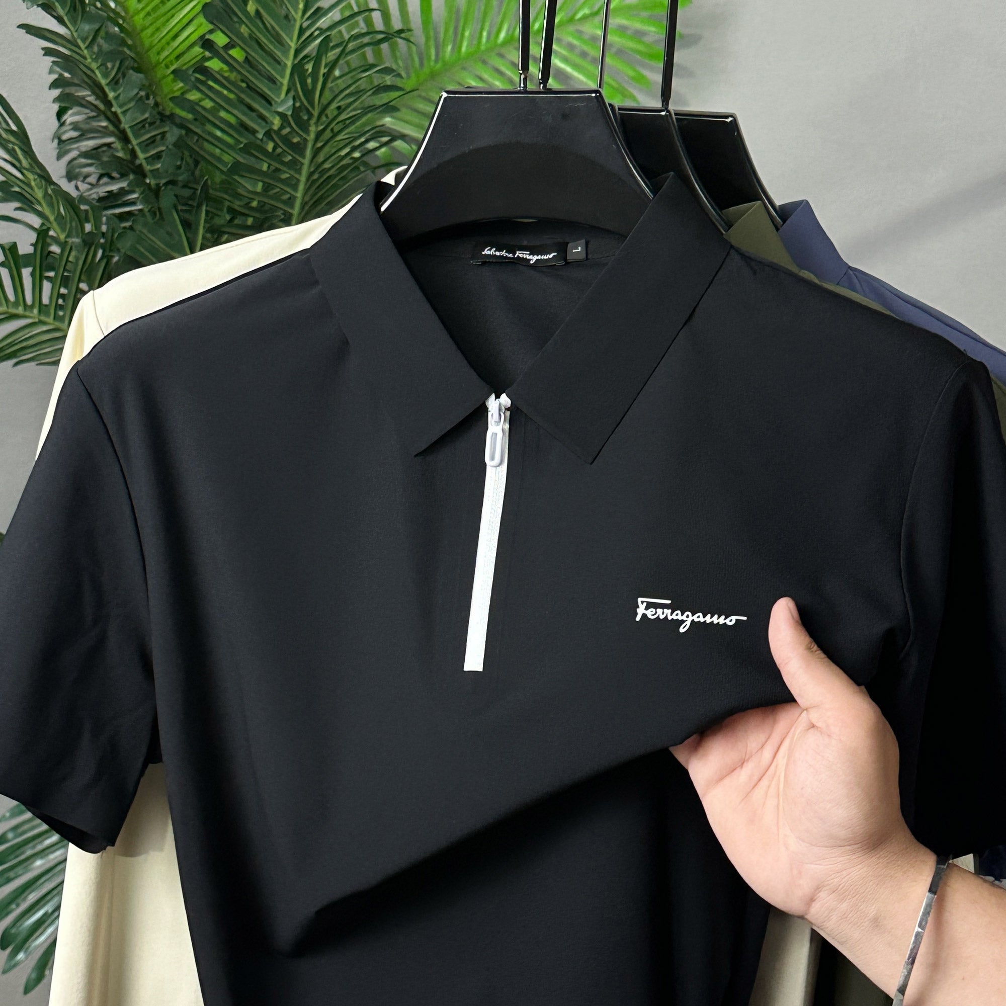 Fergmo Zipper Closure Style Men's Polo Shirt