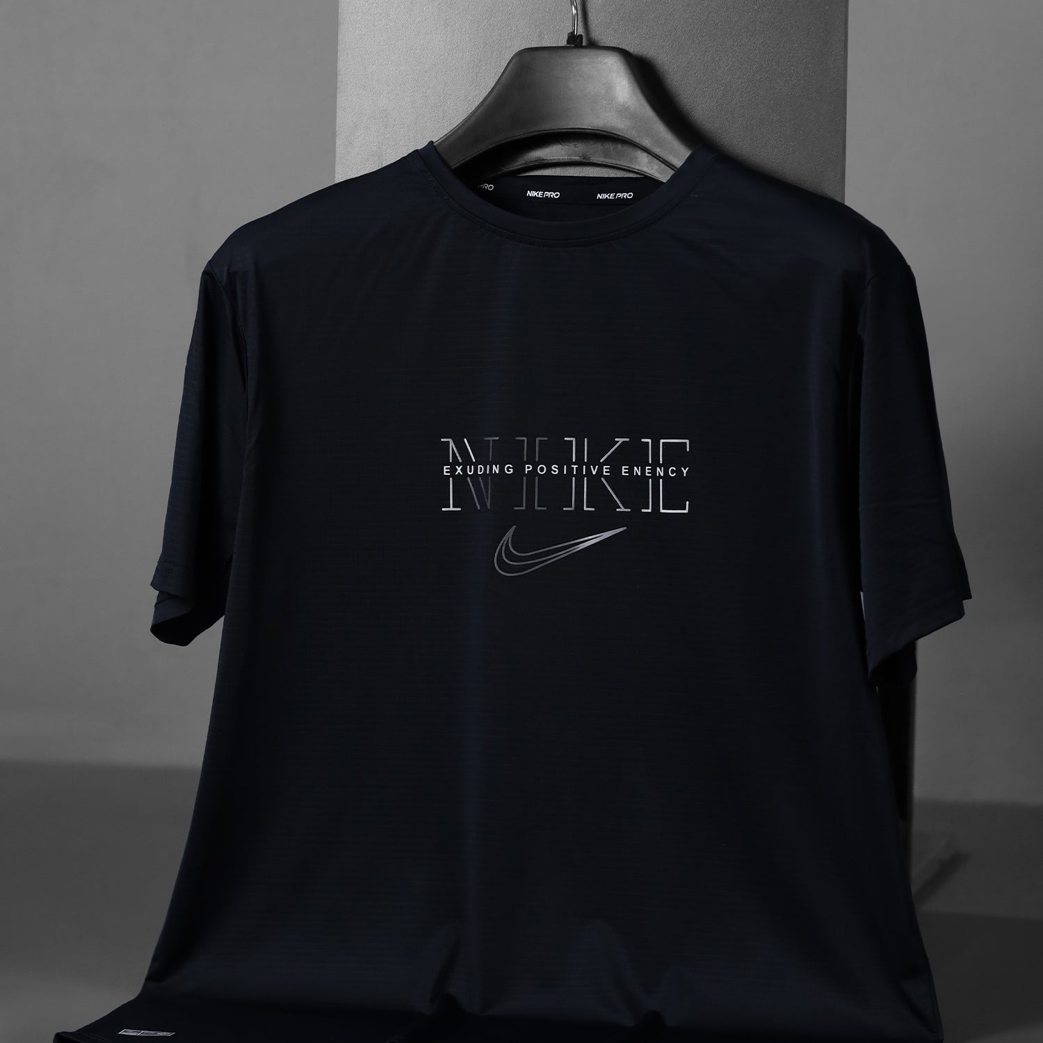 Nke Exuding Positive Energy Imp Dry-Fit Tee