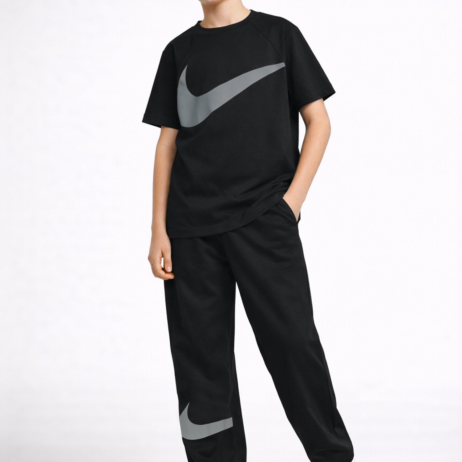 Nke Sport Core Younger Kids Tracksuit In Black