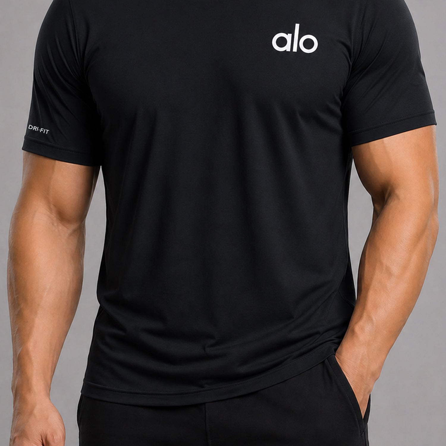 Alo Yoga Distinctive Front Logo Arrival Dry-Fit Tee