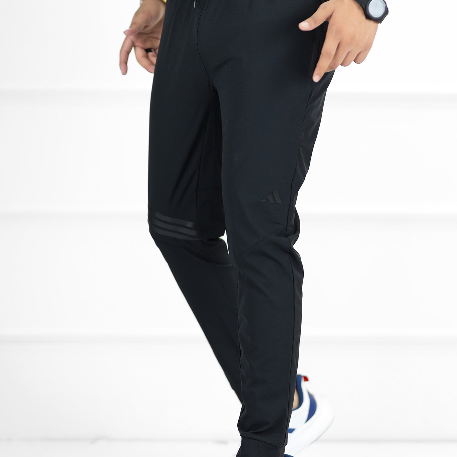 Adds Warm Fleece Micro Premium Sportswear Trouser In Black