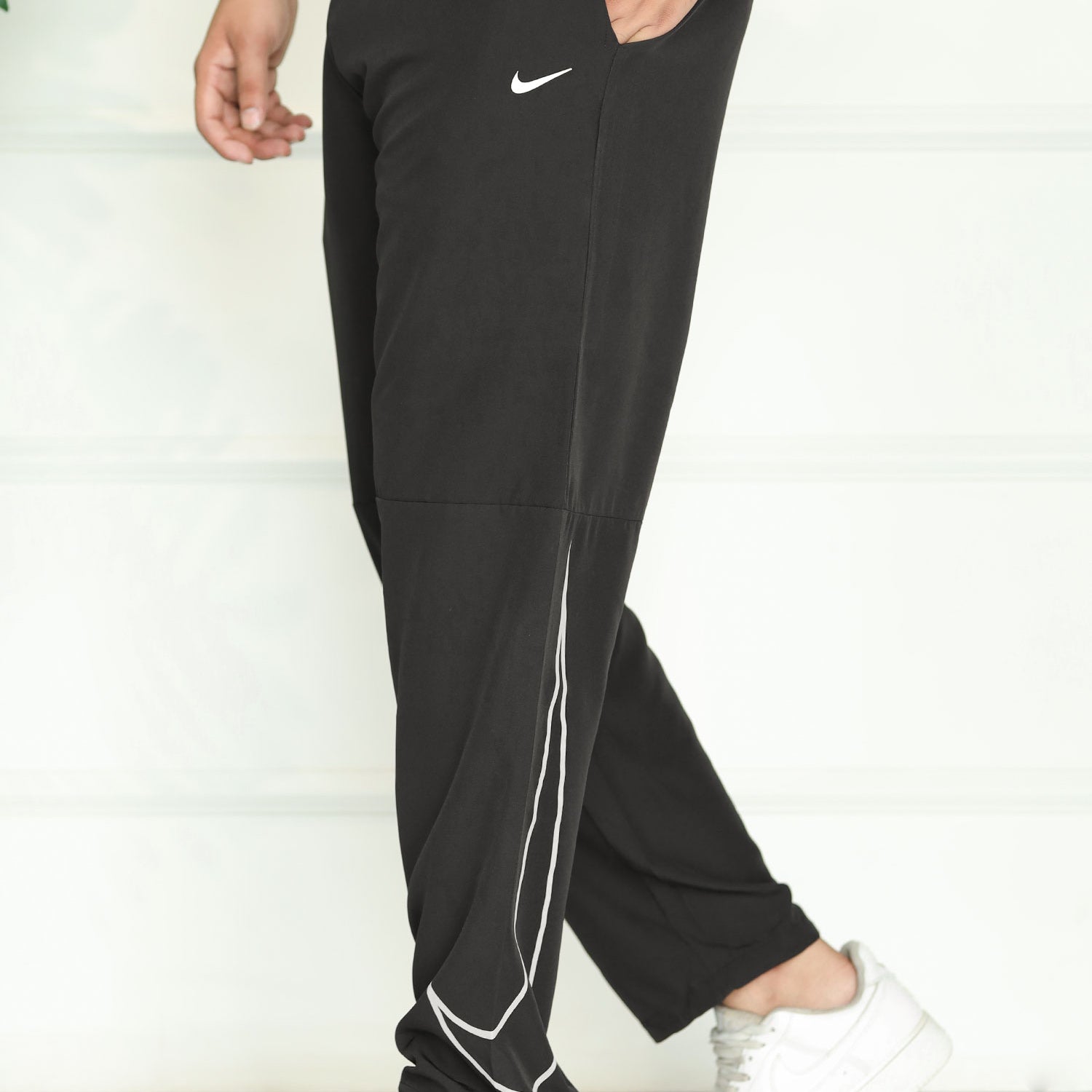 Nke Micron-Knit Throwback Sportswear Trouser