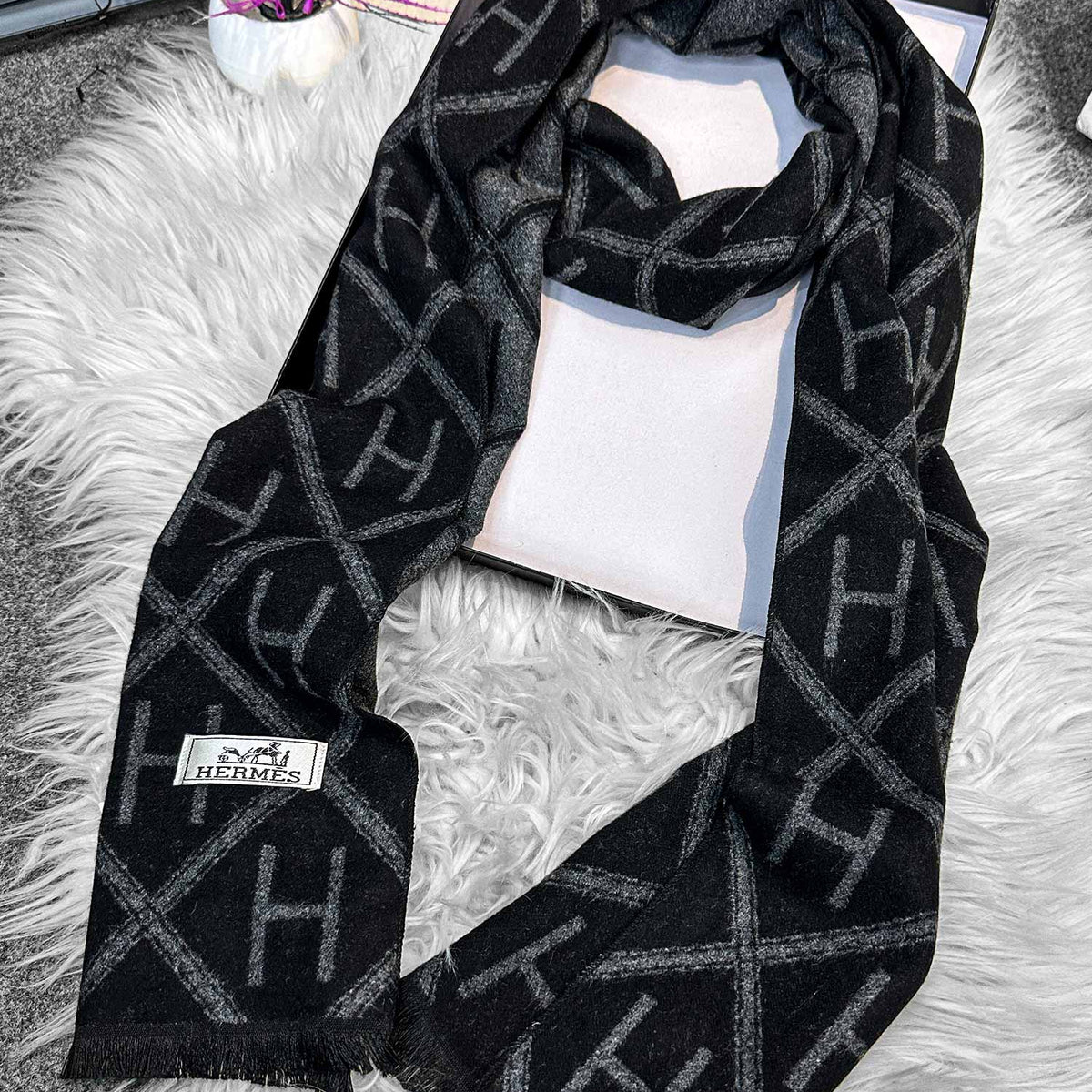 Hrms Geometric Grid Imported Men's Wool Muffler