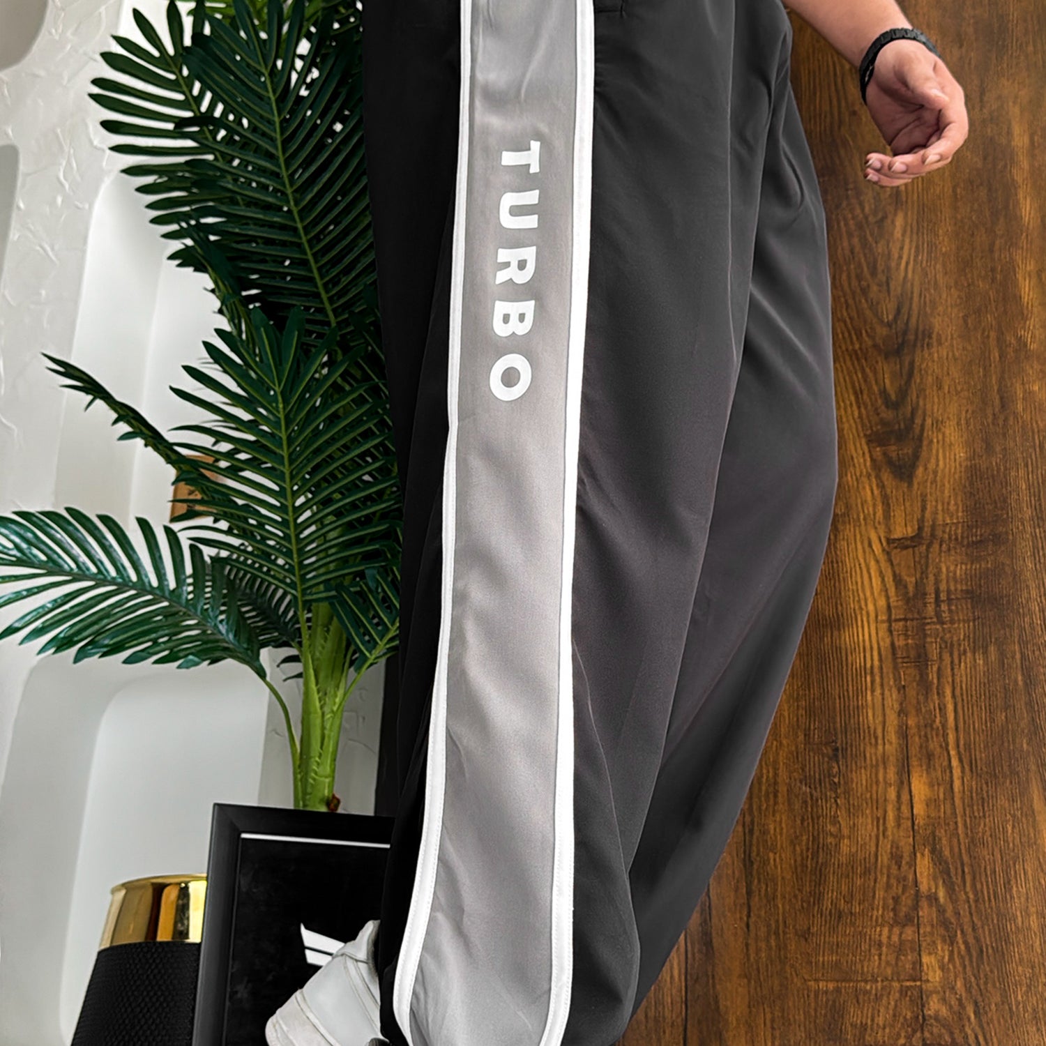 Turbo Panel Typography Micro Loose Fit Trouser