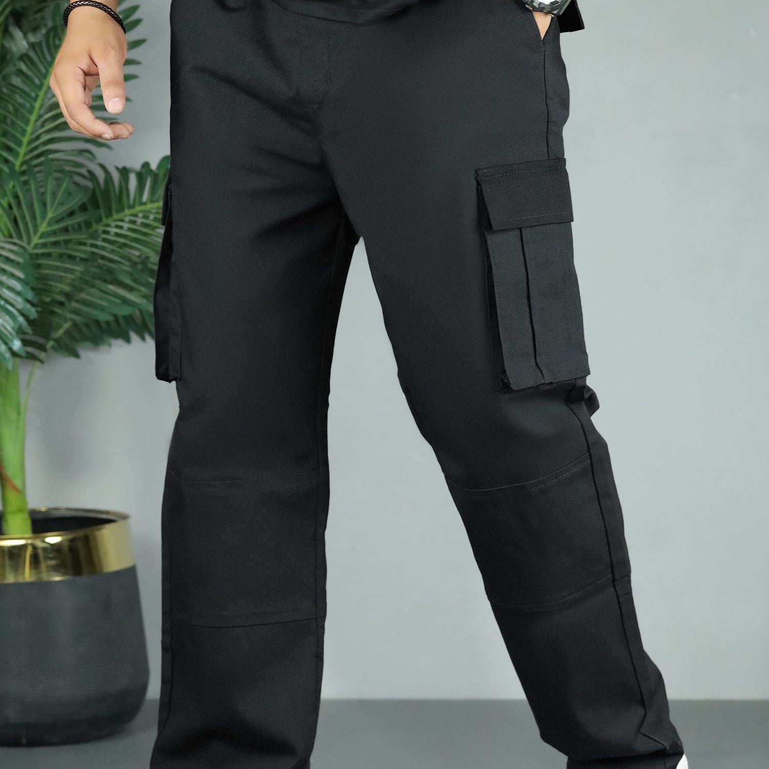 Turbo Essential Side Pockets Cargo Trouser In Black