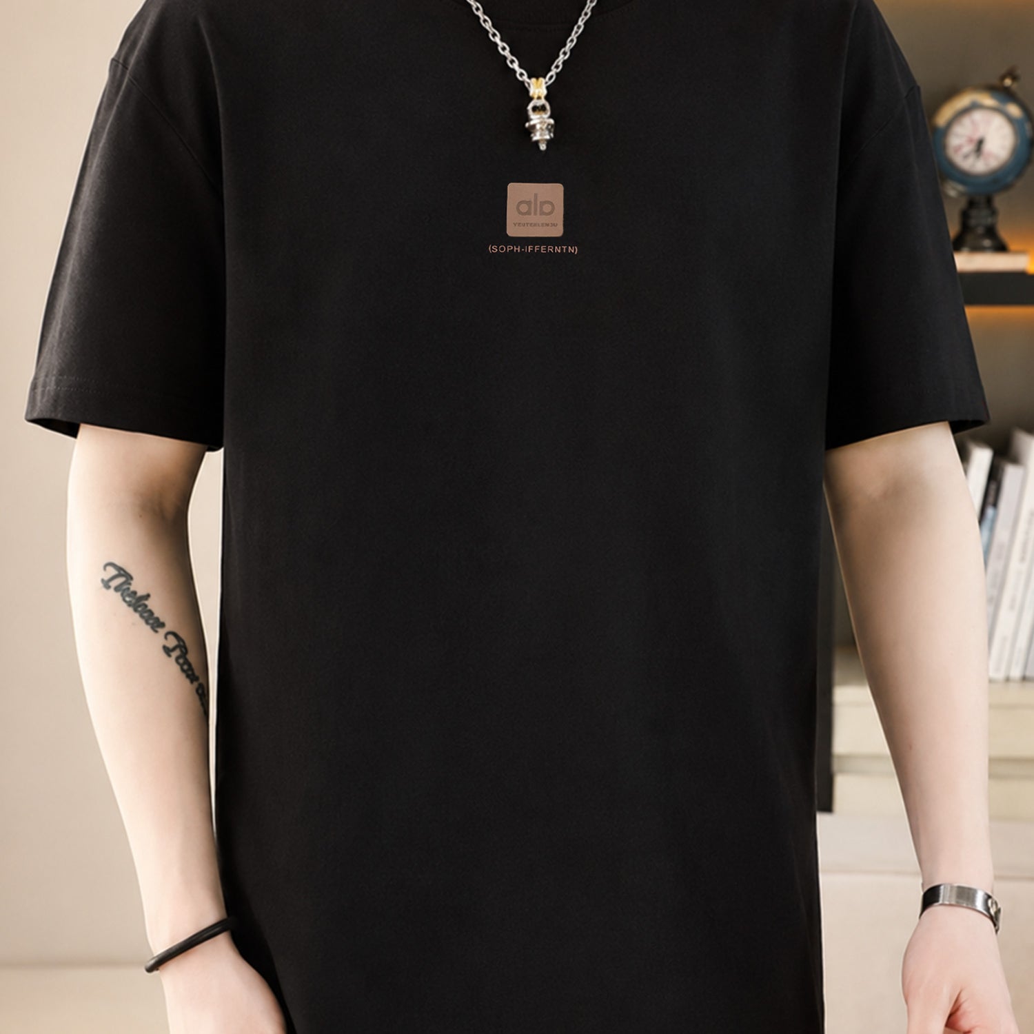Alo Square Logo On Chest Men's T-Shirt