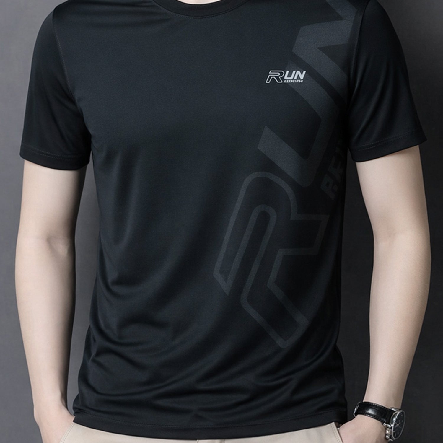 Mens Reliable Fit Round Neck T-shirt*