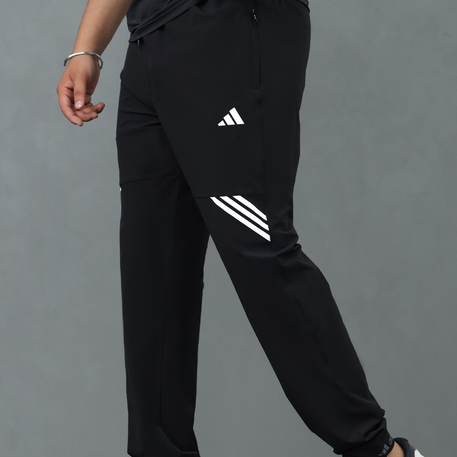 Adds Iconic Running Performance Dry-fit Trouser