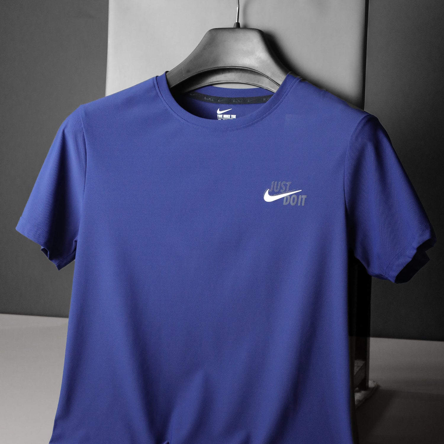 Nke Jst Do It Athletic Cut Dry-Fit Tee