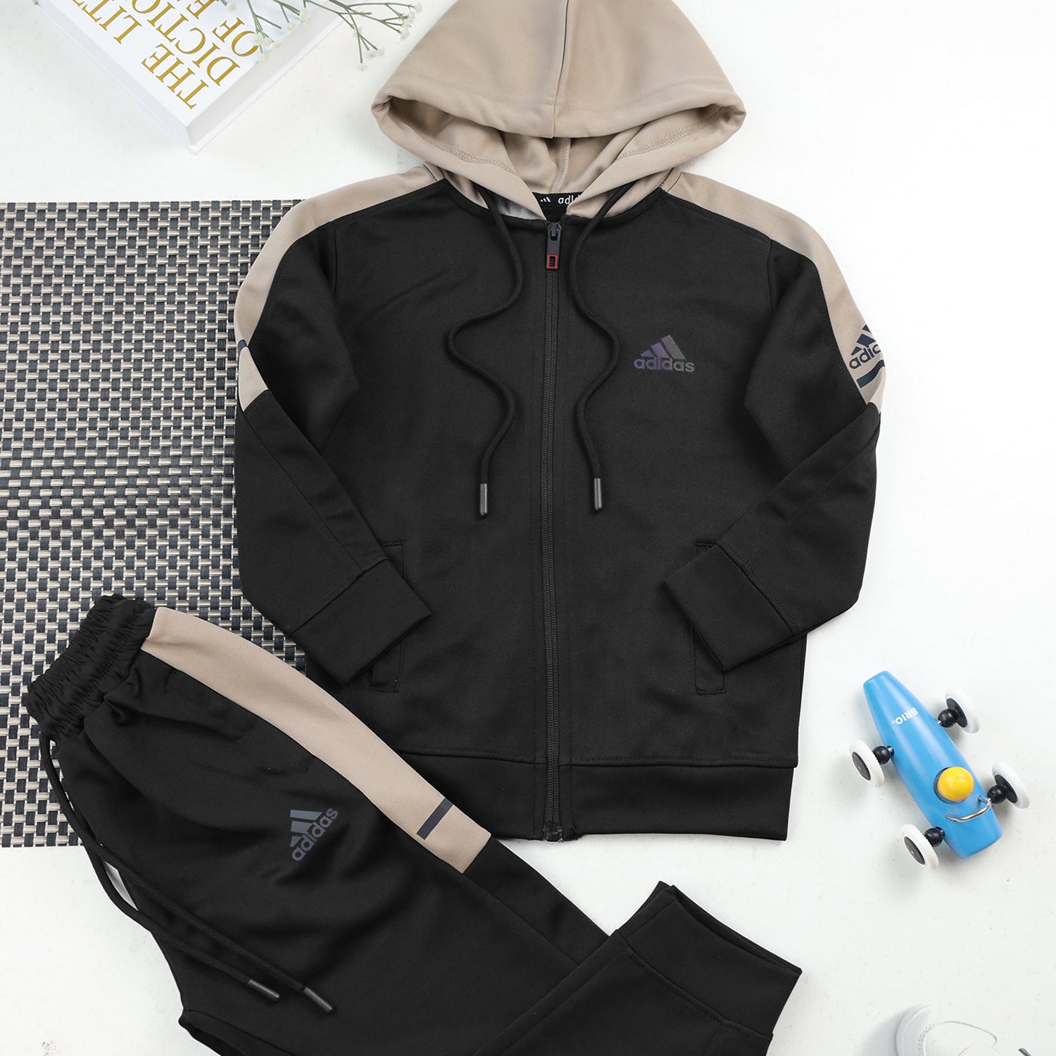 Adds Essential Performance Hooded Unisex Kids Tracksuit In Black&Skin