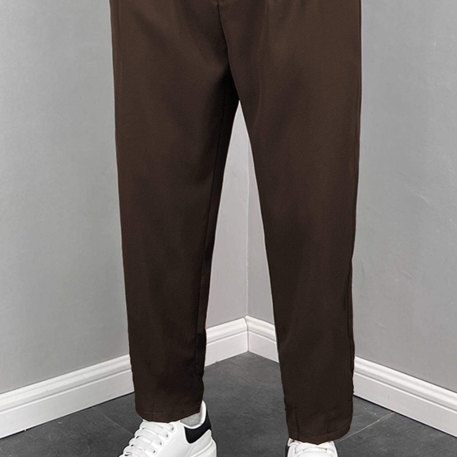 Turbo Elastic Classic Pleated Slimfit Trouser In Coffee Brown