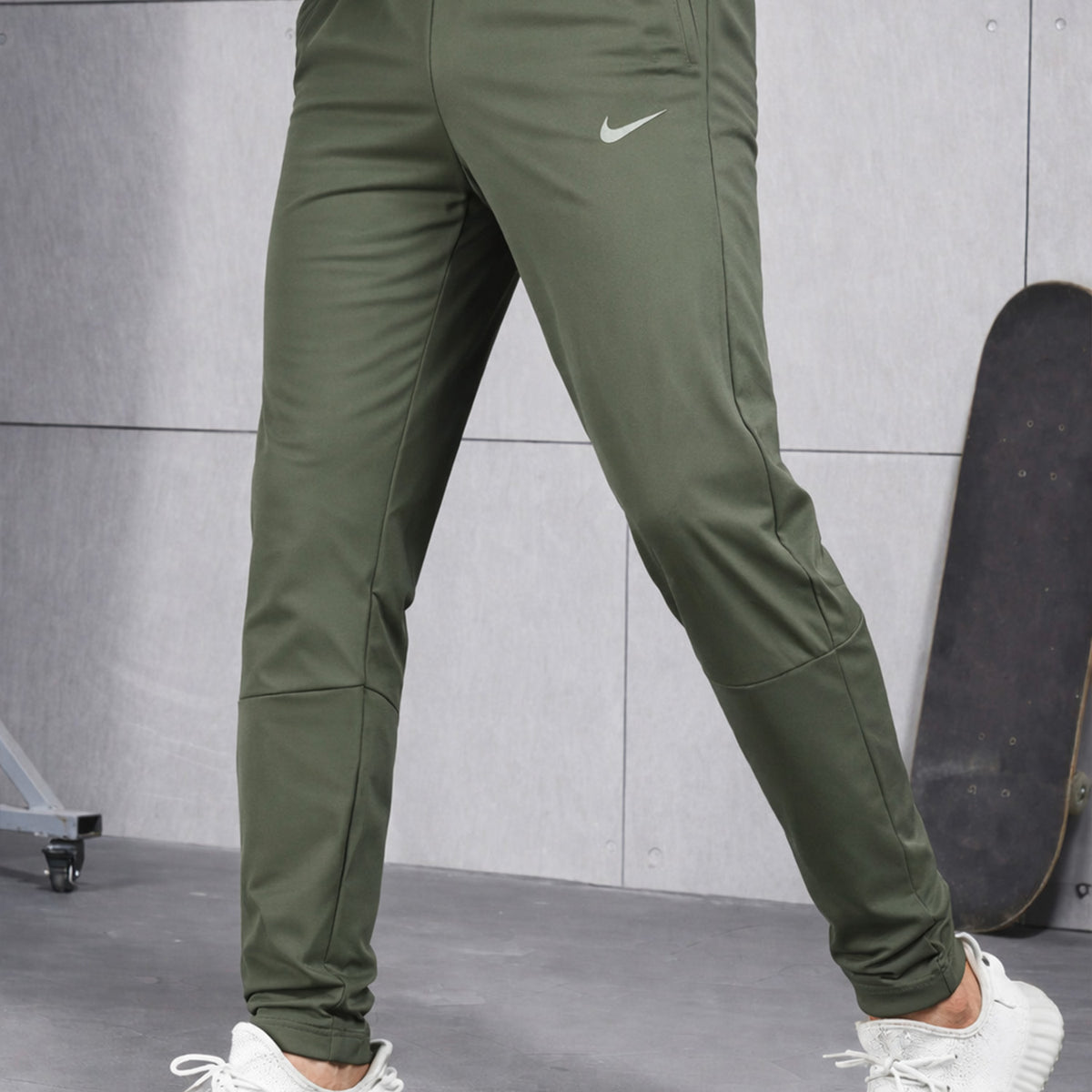 Nke Rapid Fit Men's Dry-Fit Trouser In Camo Green
