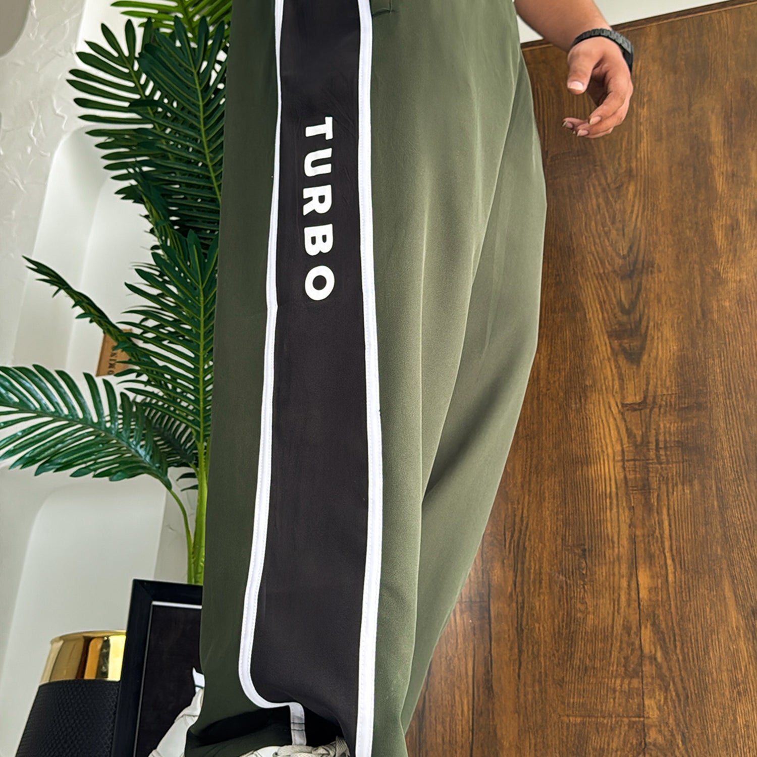 Turbo Panel Typography Micro Loose Fit Trouser