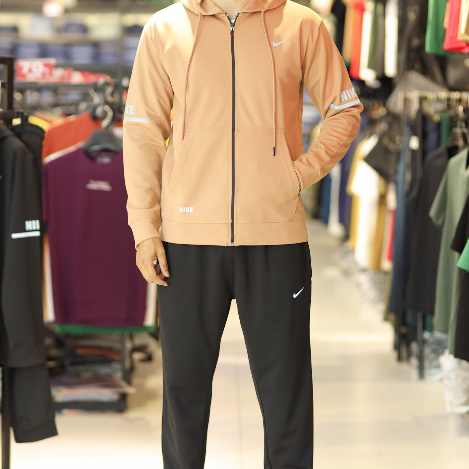 Nke Urban Edge Slim-Fit Hoodie Zipper Tracksuit In Light Camel & Black