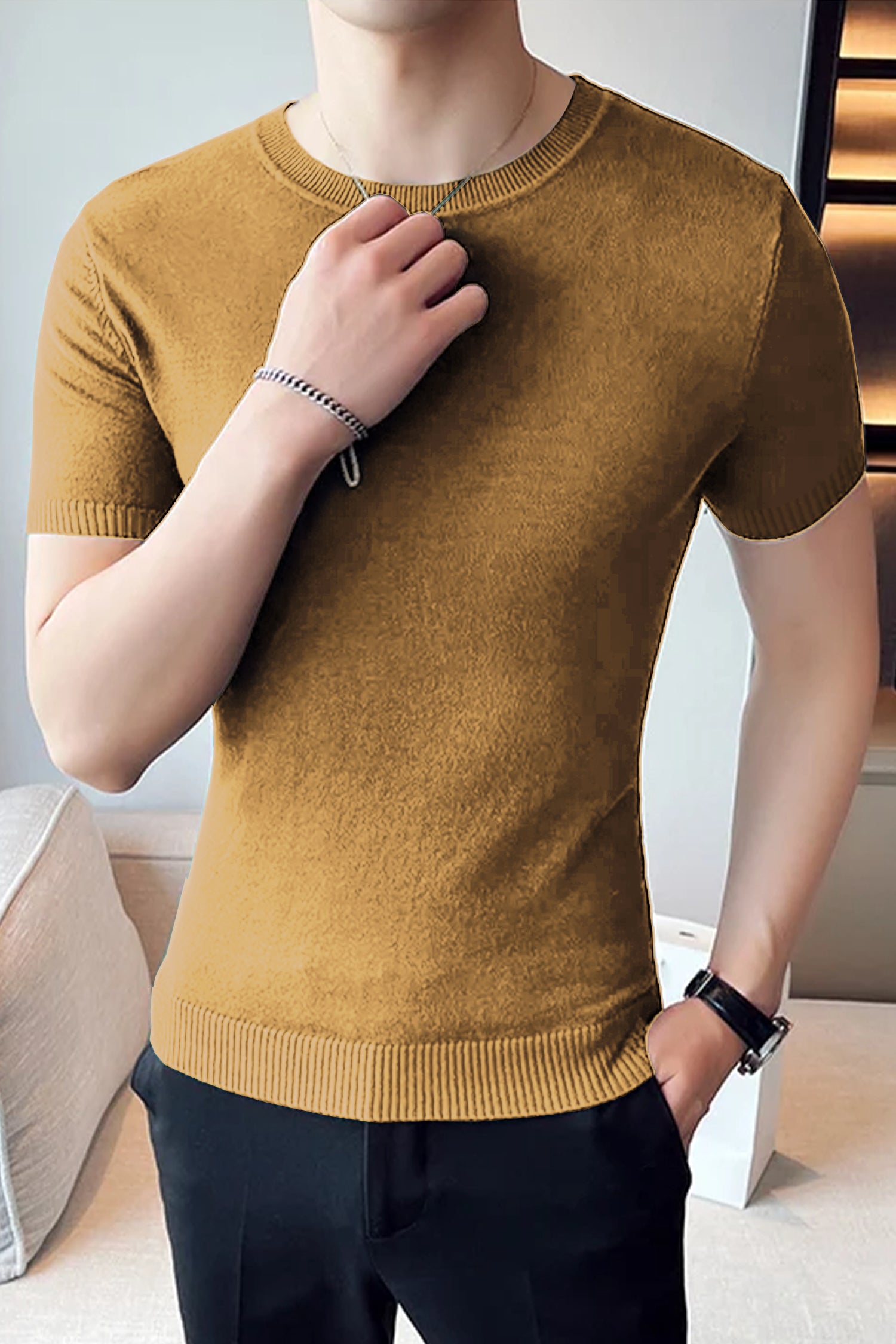 Round neck knitted jumper Tees