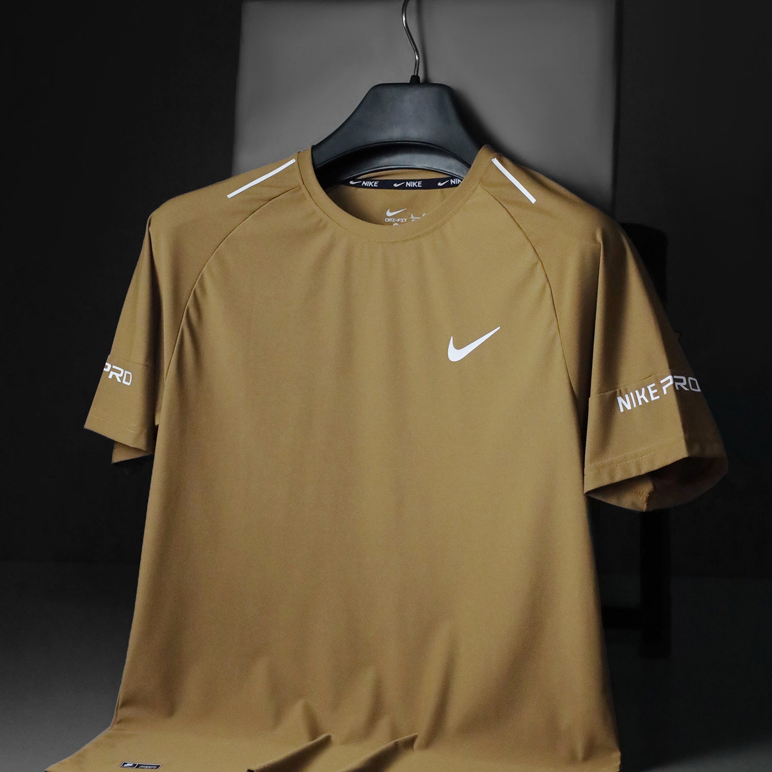 Nke Pro Motion Strength Imp Dry-Fit Tee