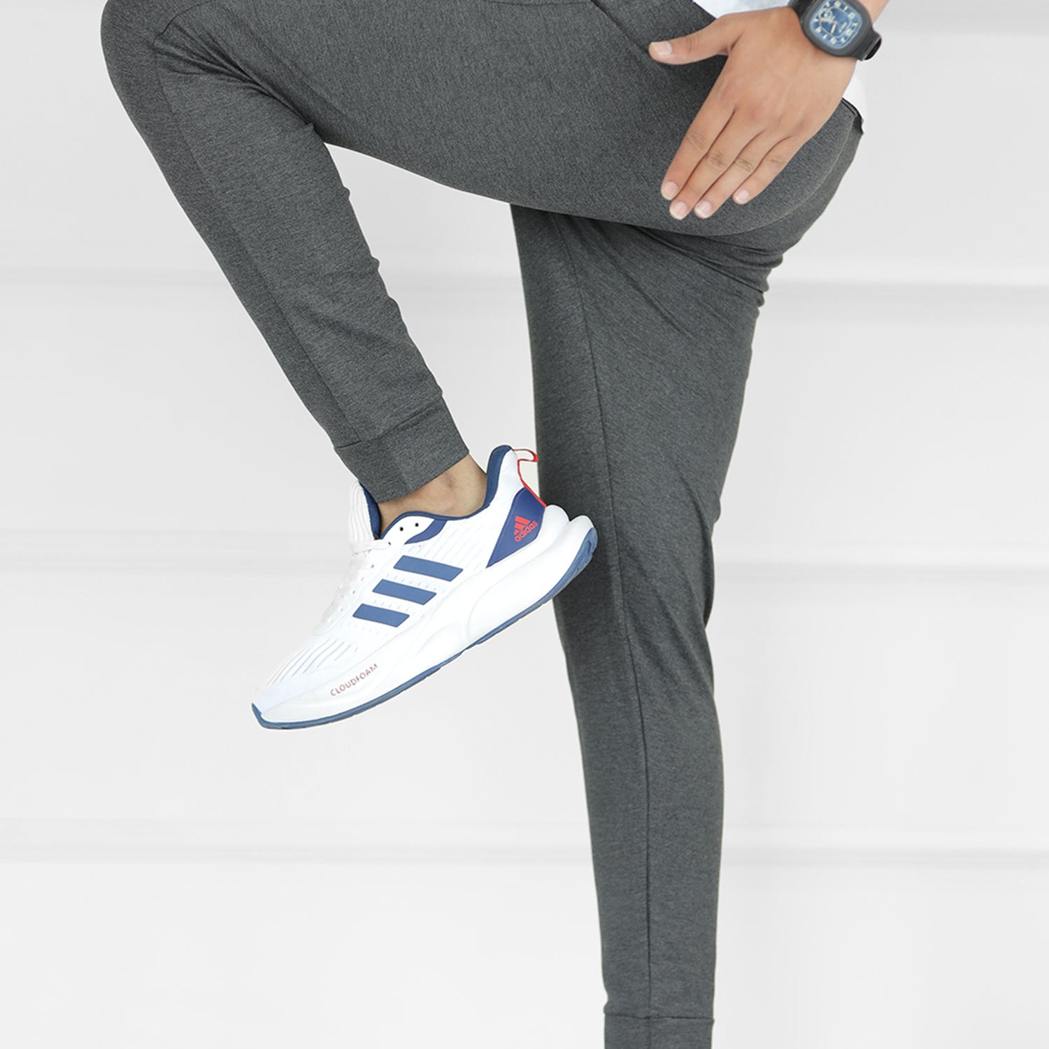 Nke Grip Style Track Sportswear Trouser In Charcoal