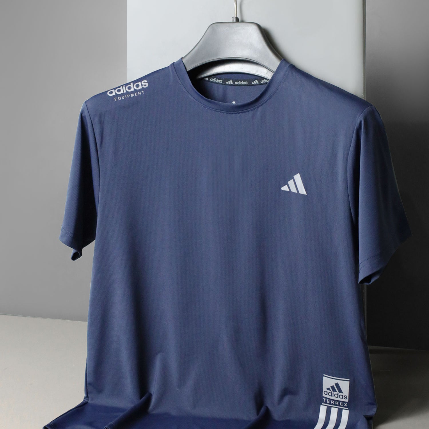 Adds Training Hit Workout Fitness Dry-Fit Tee