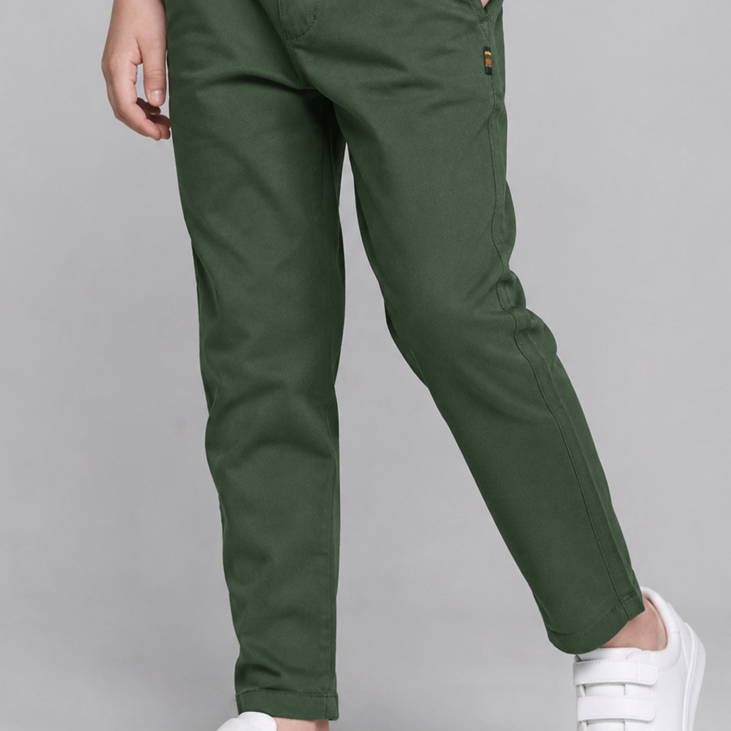 Turbo Regular Slim Fit Cotton Pant For Boys In Green