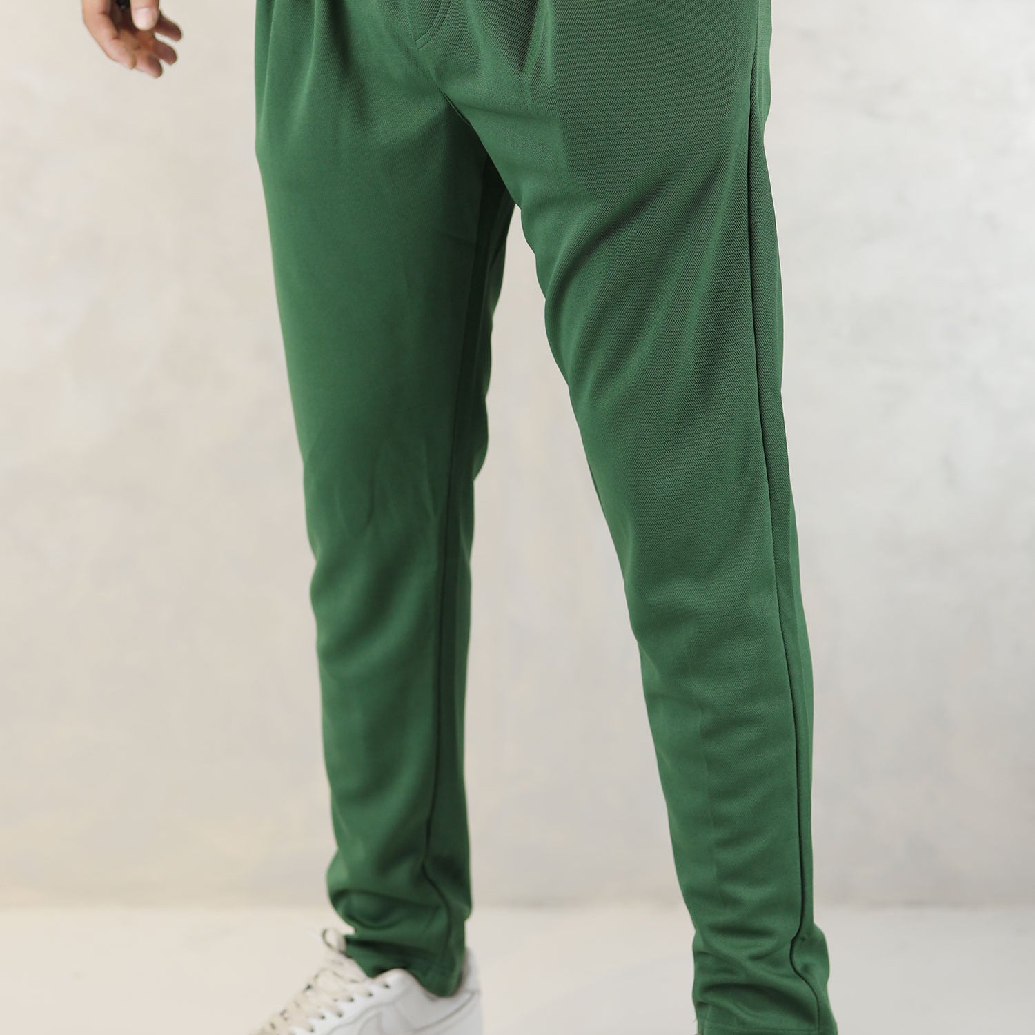 Turbo Pique Textured Double Plate SlimFit Trouser In Green