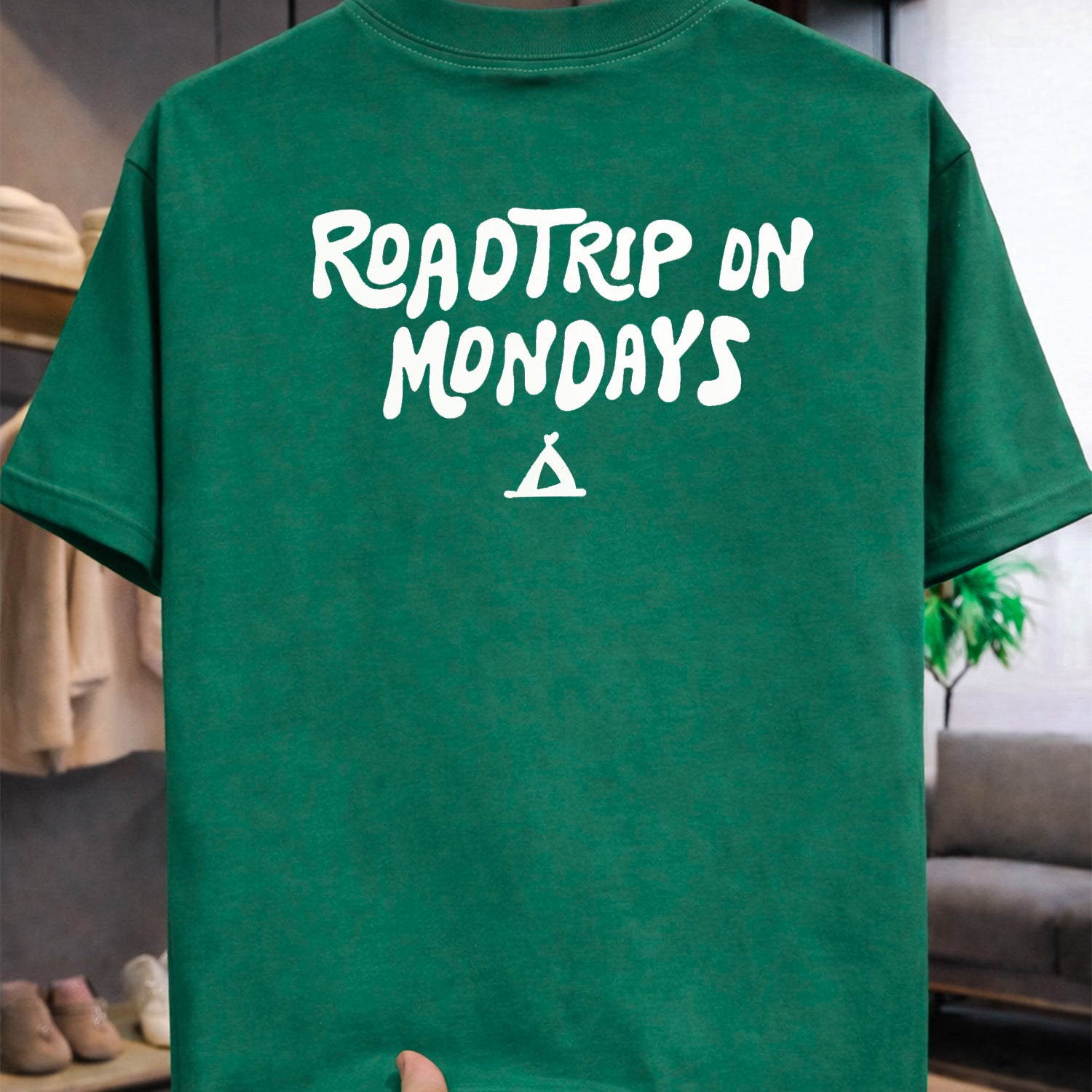 Men's Graphic Thread Round Neck Tee