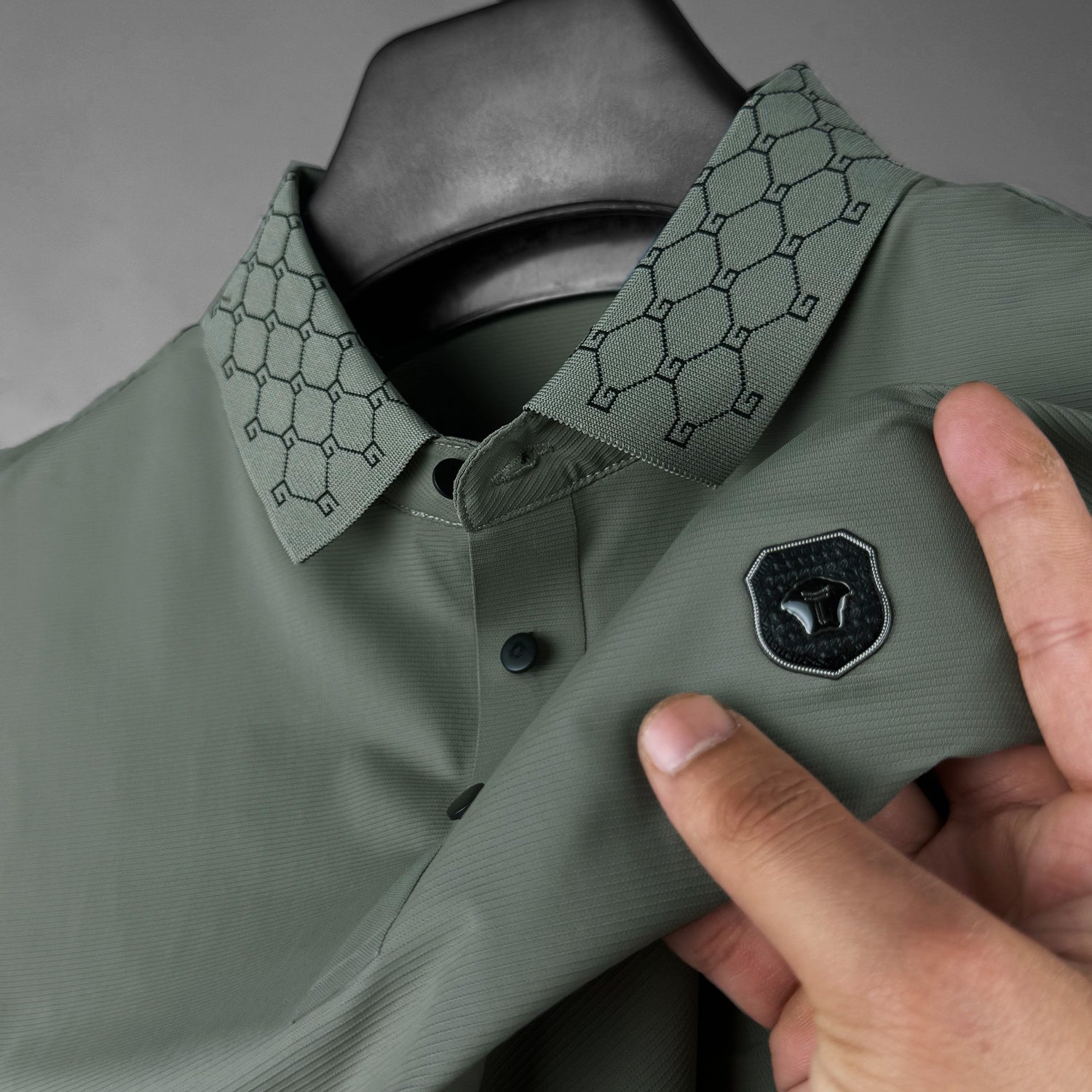 Turbo Diamond Motif Collar Stitchless Men's Polo Shirt