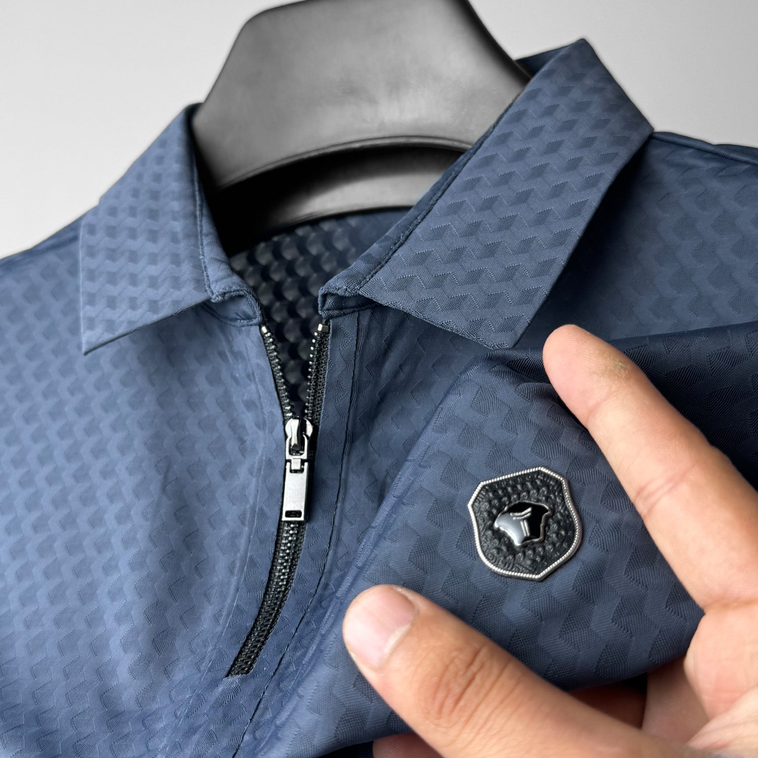 Turbo Tri-Angle Pattern Zip-Collar Men's Polo Shirt