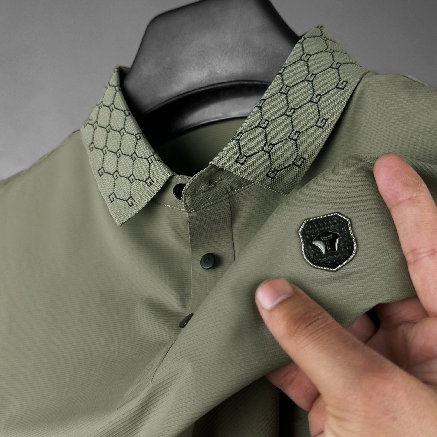 Turbo Diamond Motif Collar Stitchless Men's Polo Shirt