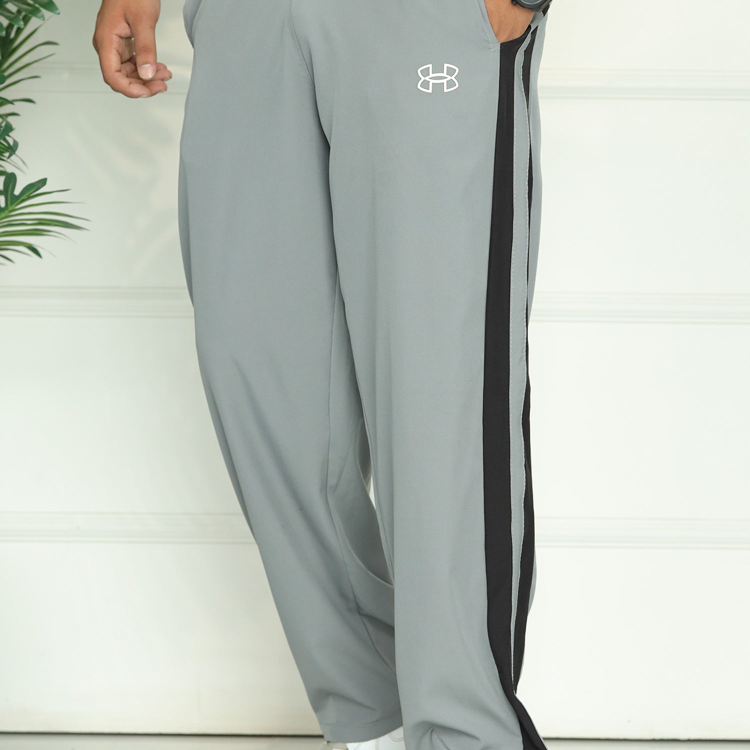 Undr Armr Micro-Tech Heritage Stripe Sportswear Trouser