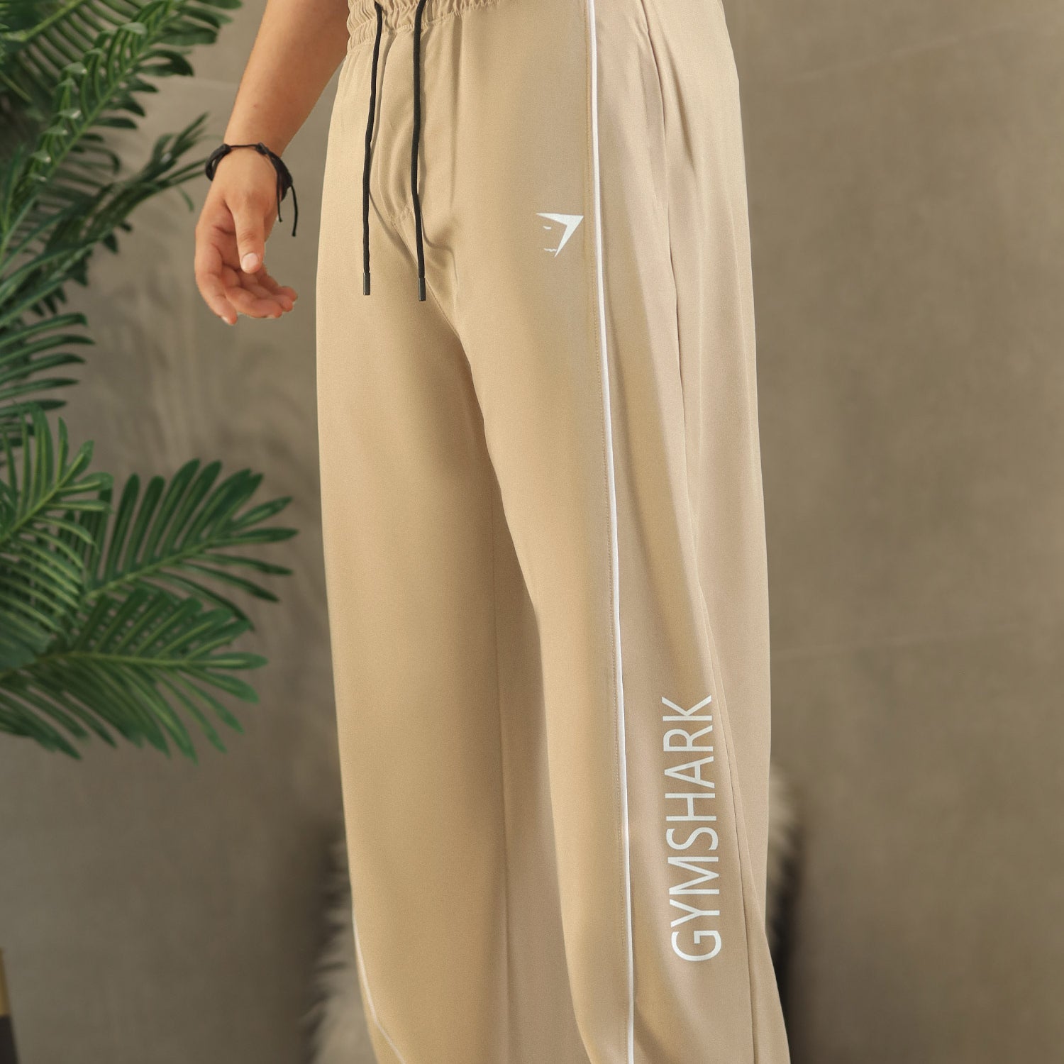 Gym Shrk Contrastline Loose Bottom Trouser