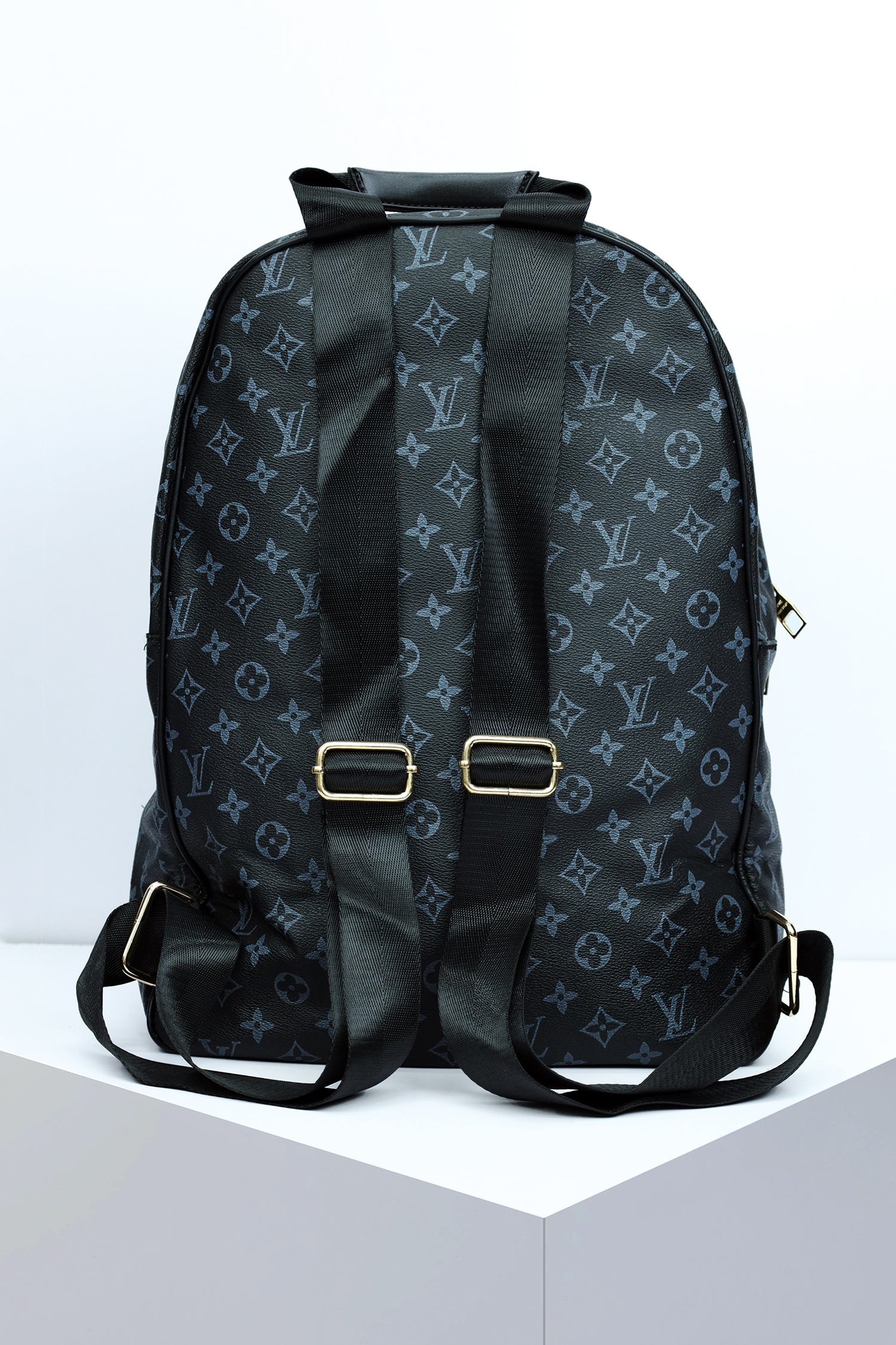 Lus Vtn Textured PU Leather Backpack in Black