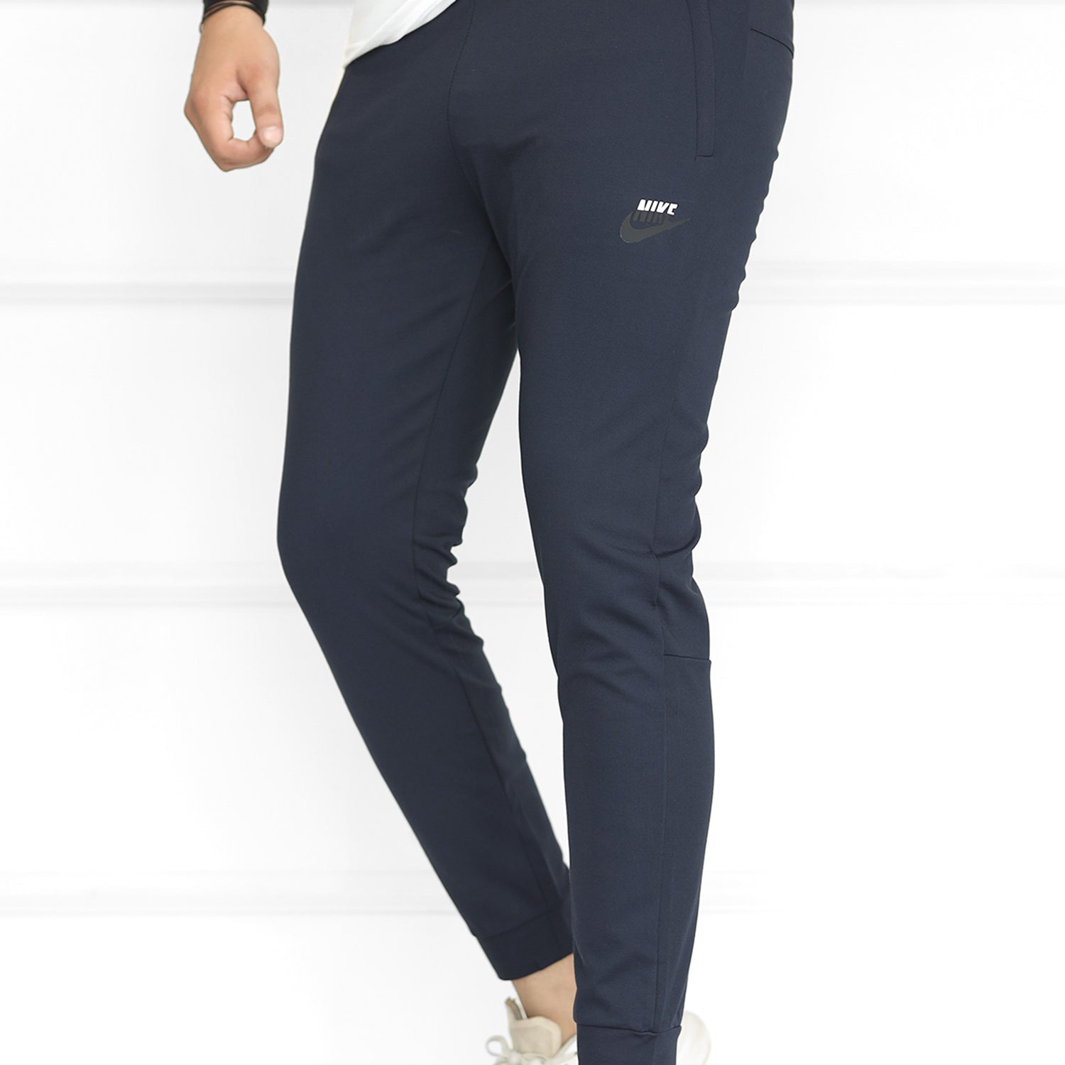 Nke 'Airborne' Division Active SlimFit Trouser In Navy Blue