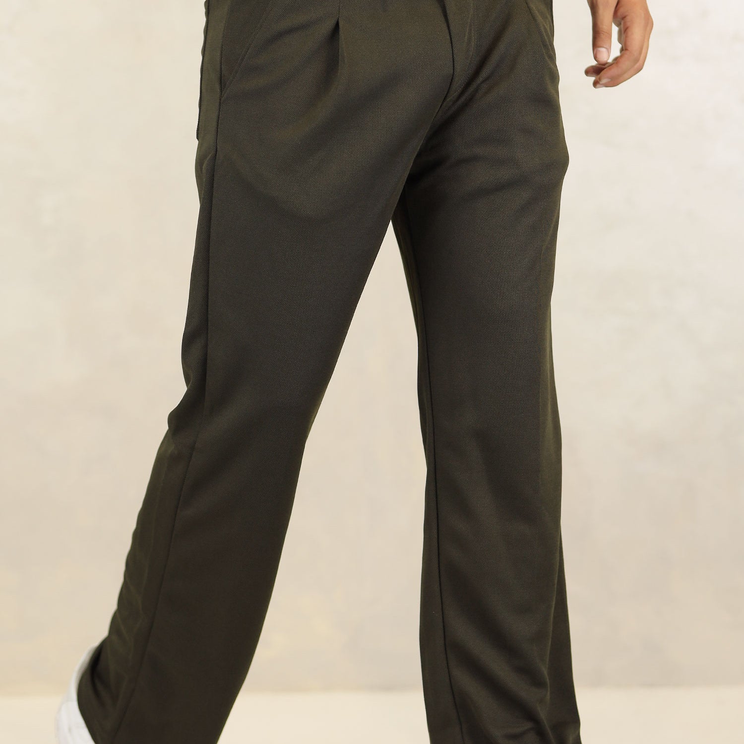 Relaxed Straight Baggy Loose Bottom Trouser in Olive Green