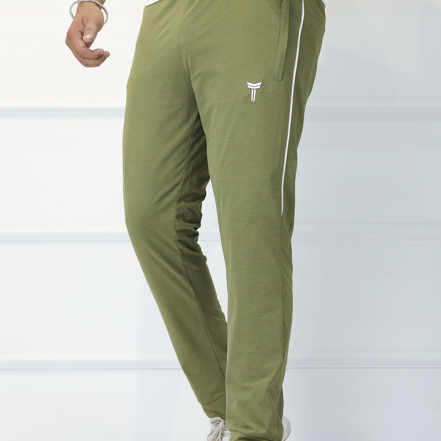 Turbo 'TRB Club' Side Striped Men's Dry-Fit Trouser In Olive