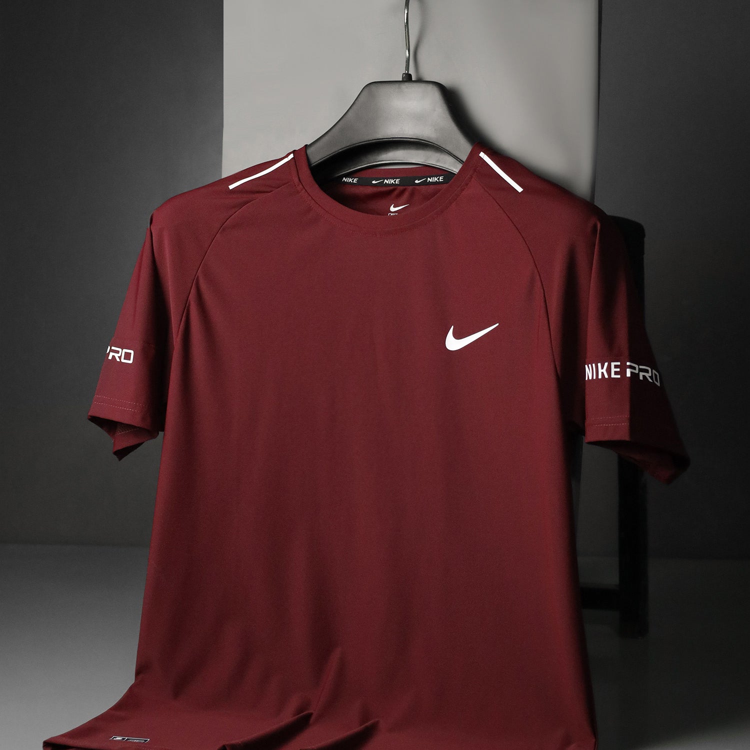 Nke Pro Motion Strength Imp Dry-Fit Tee