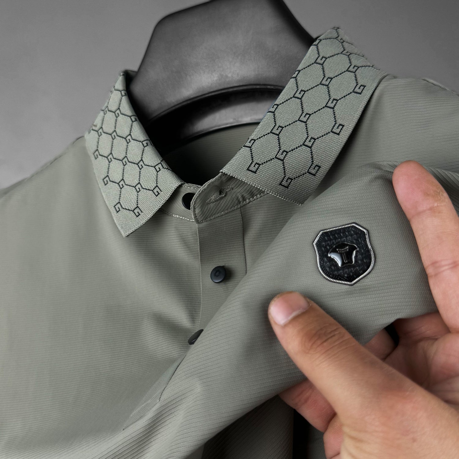 Turbo Diamond Motif Collar Stitchless Men's Polo Shirt