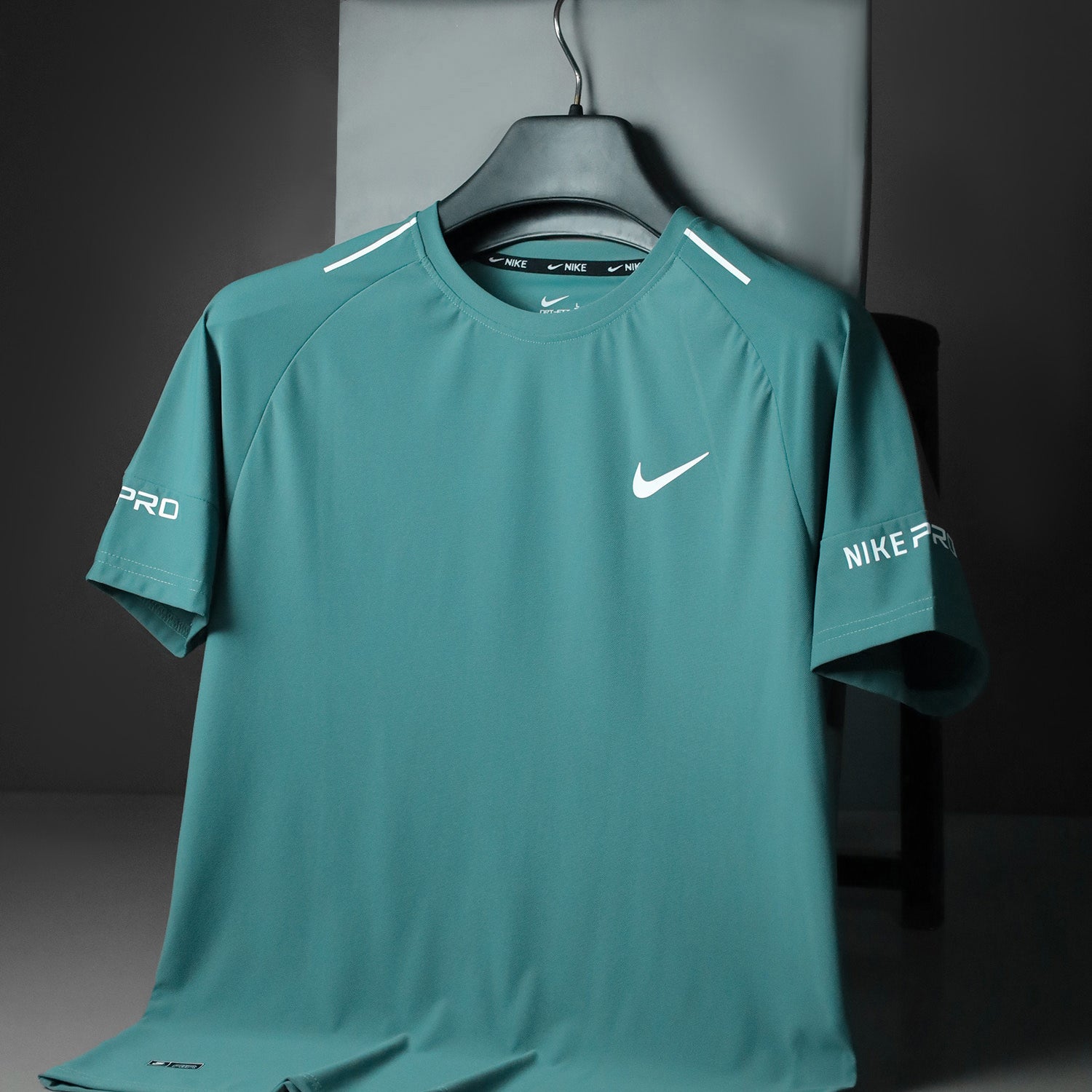 Nke Pro Motion Strength Imp Dry-Fit Tee