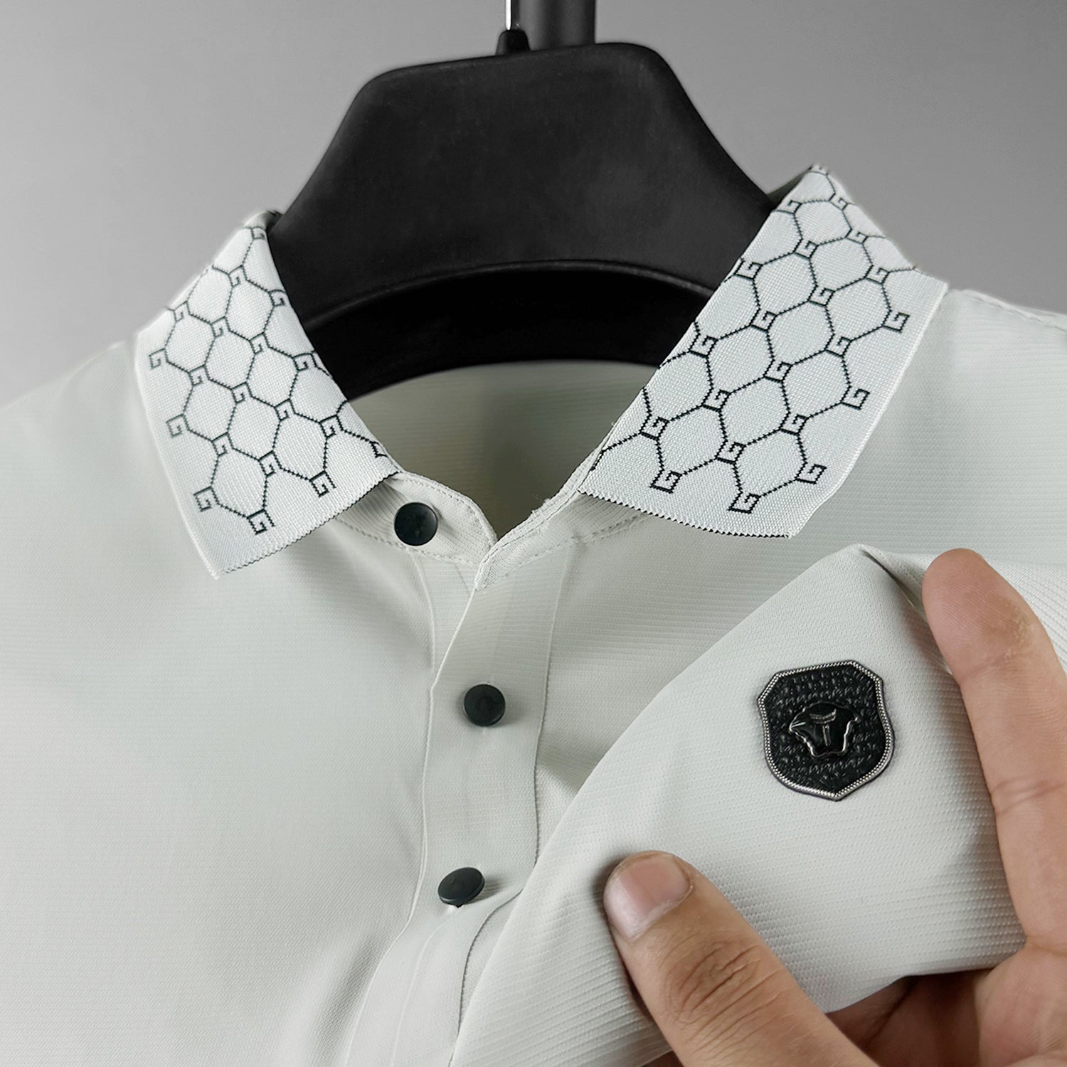 Turbo Diamond Motif Collar Stitchless Men's Polo Shirt