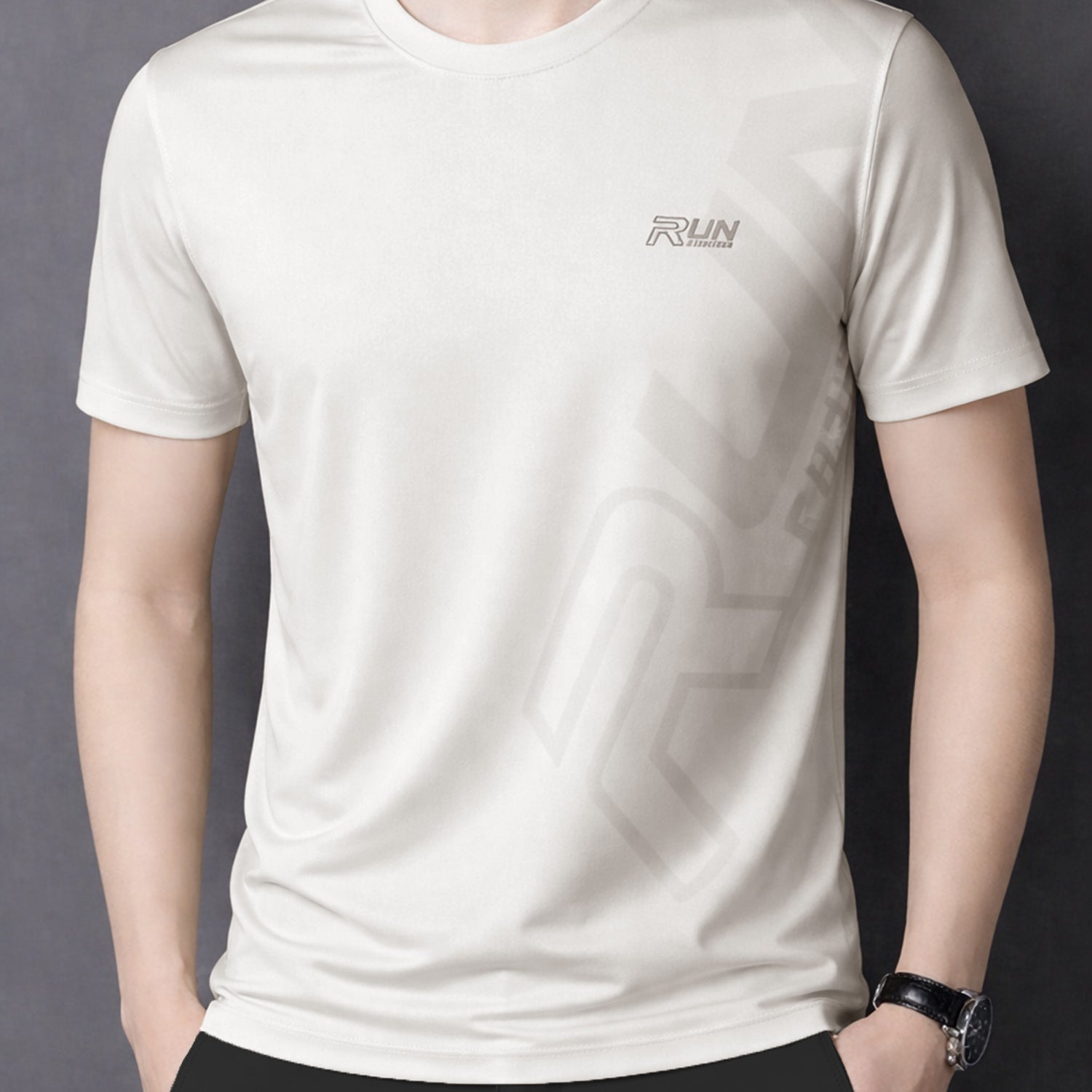 Mens Reliable Fit Round Neck T-shirt*