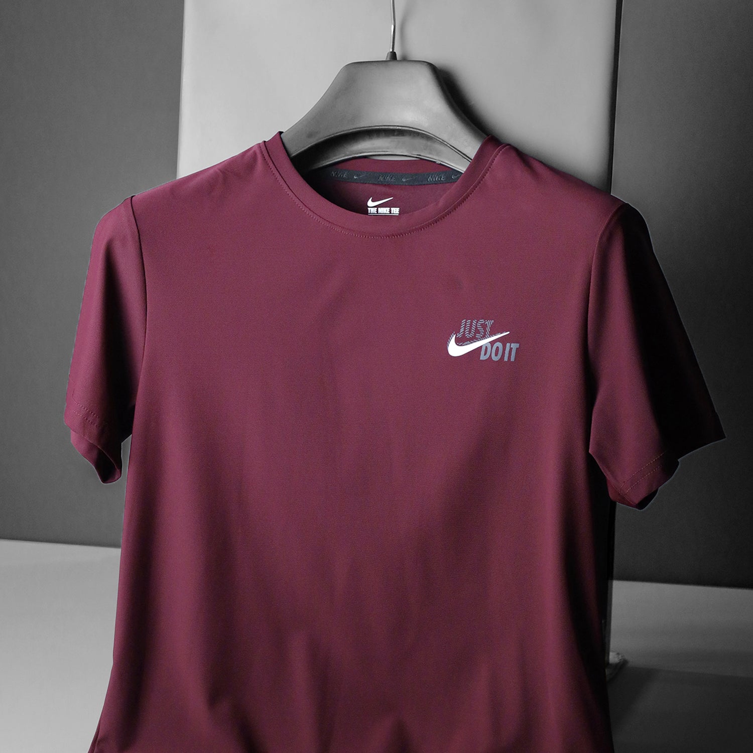 Nke Jst Do It Athletic Cut Dry-Fit Tee