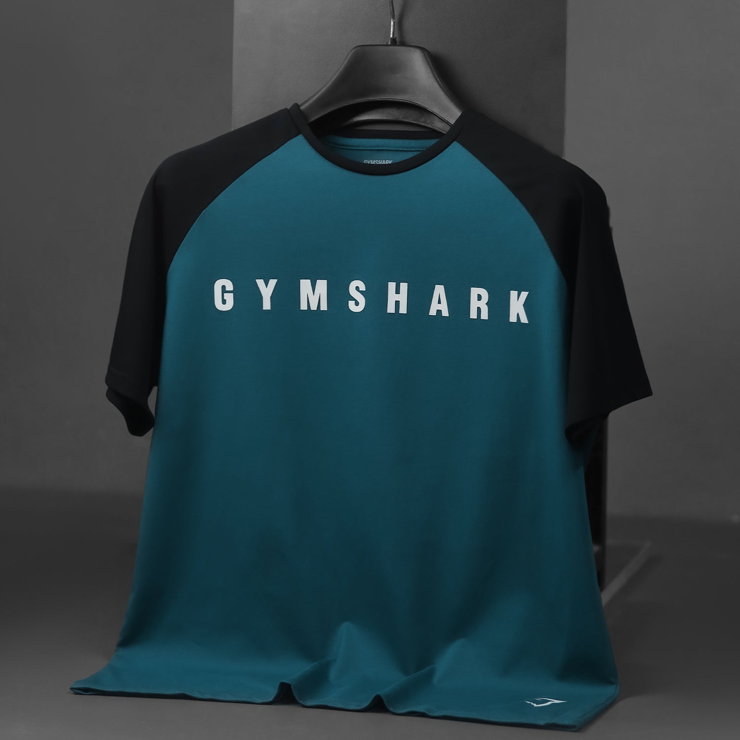 Gym Shrk MultiColor Men's Tee