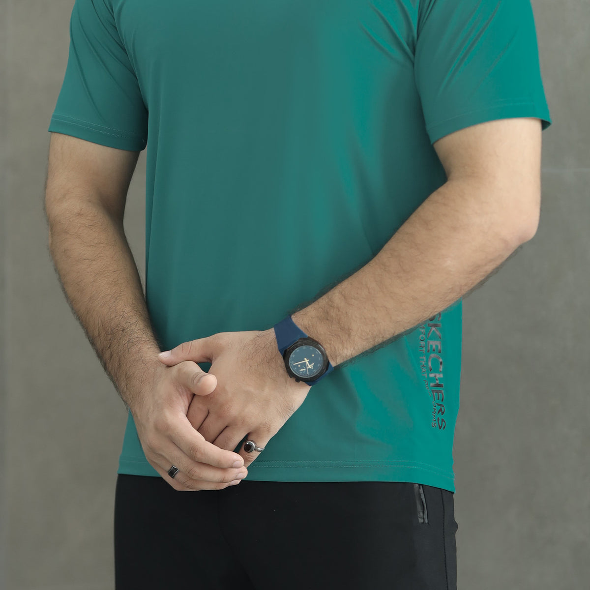 Skchr Breathable Sweat-Wicking Activewear Dry-Fit Tee