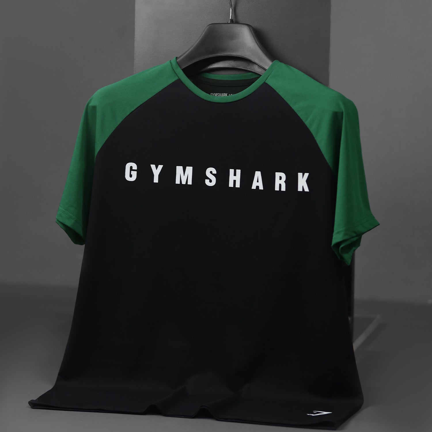 Gym Shrk MultiColor Men's Tee