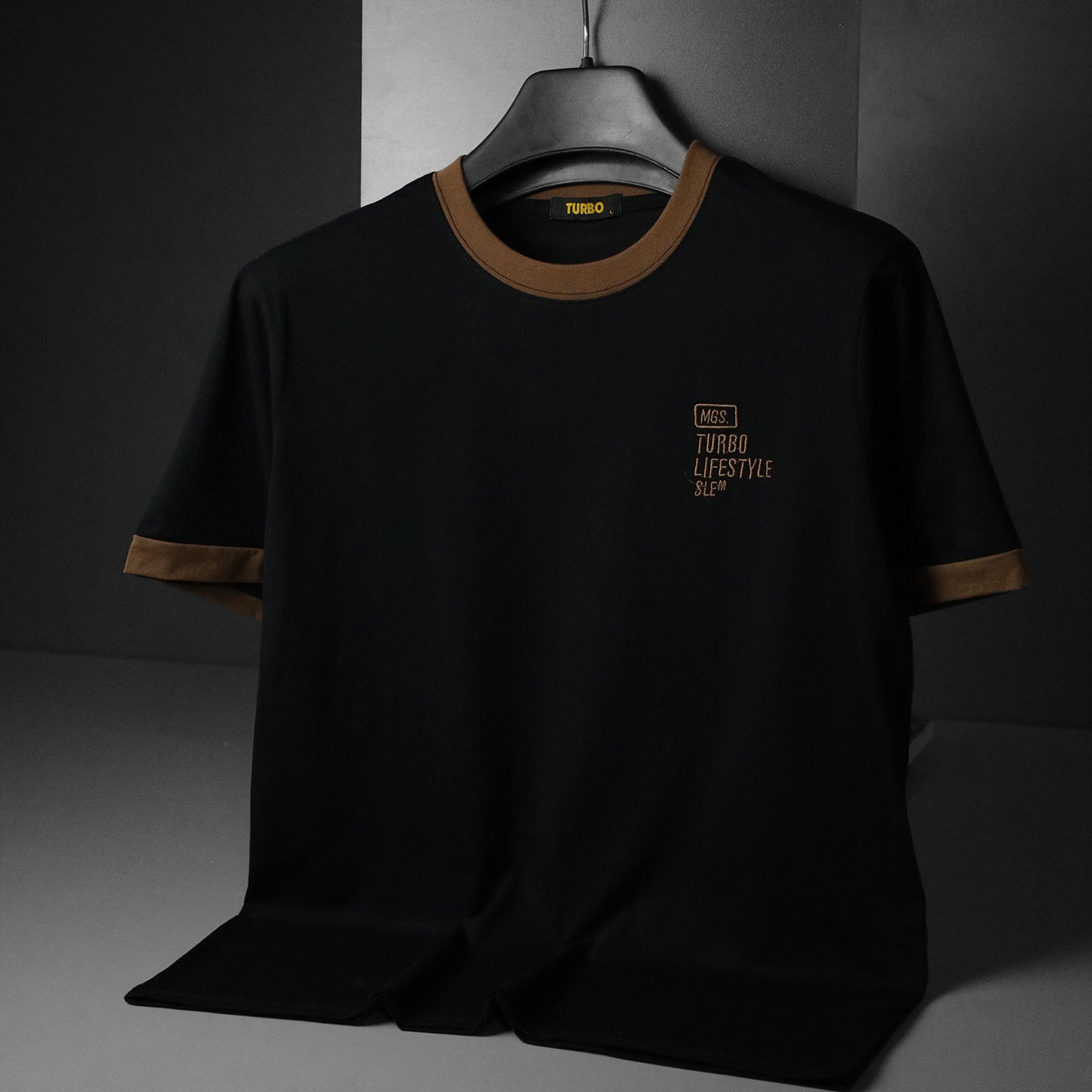 Turbo Contrasting Round Neck Tee