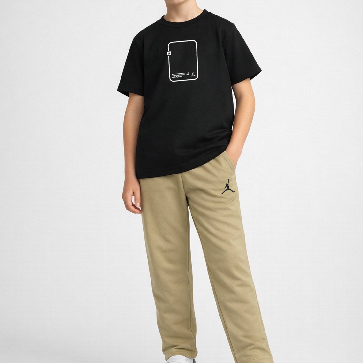 Jrdn Flight 23 Engineered Younger Kids Tracksuit In Black
