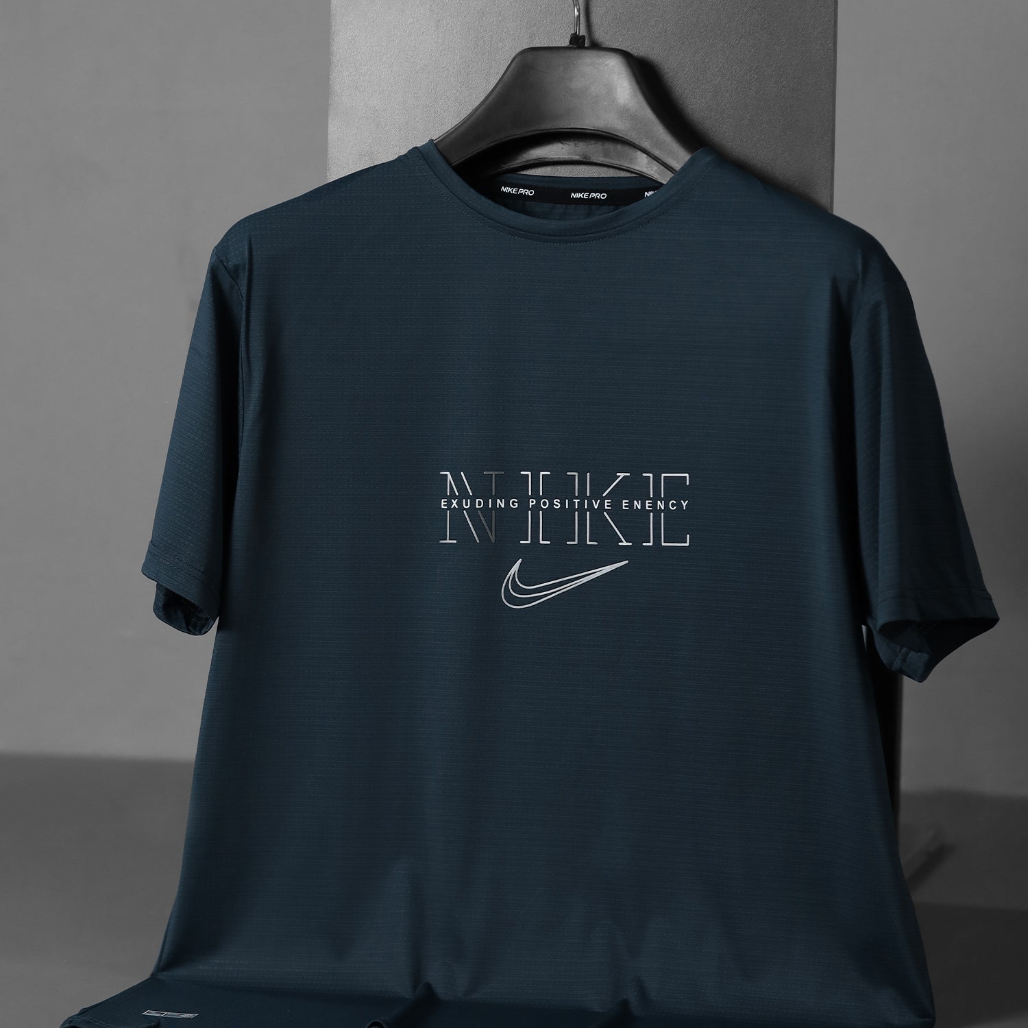 Nke Exuding Positive Energy Imp Dry-Fit Tee